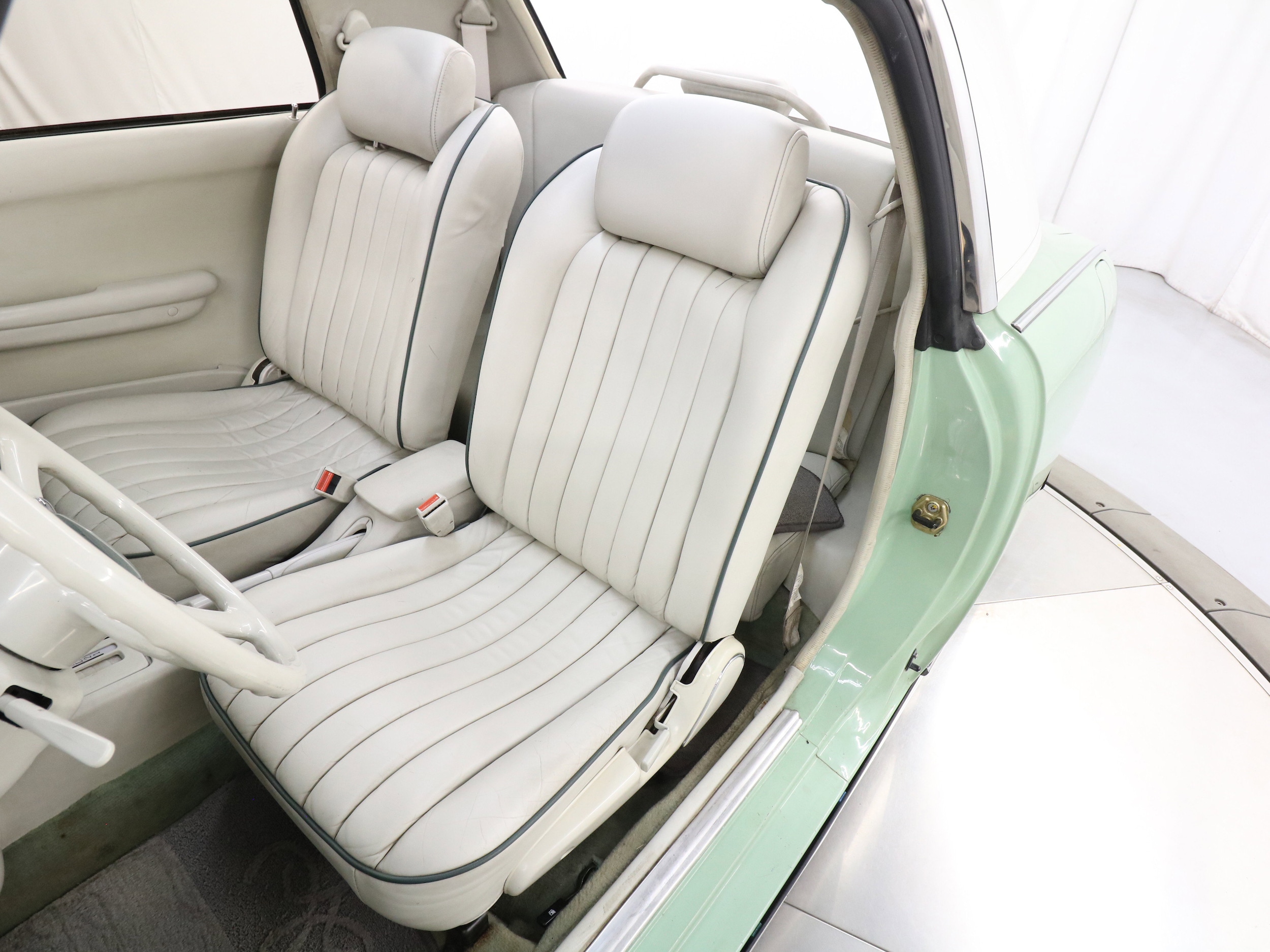 1991 Nissan Figaro 20