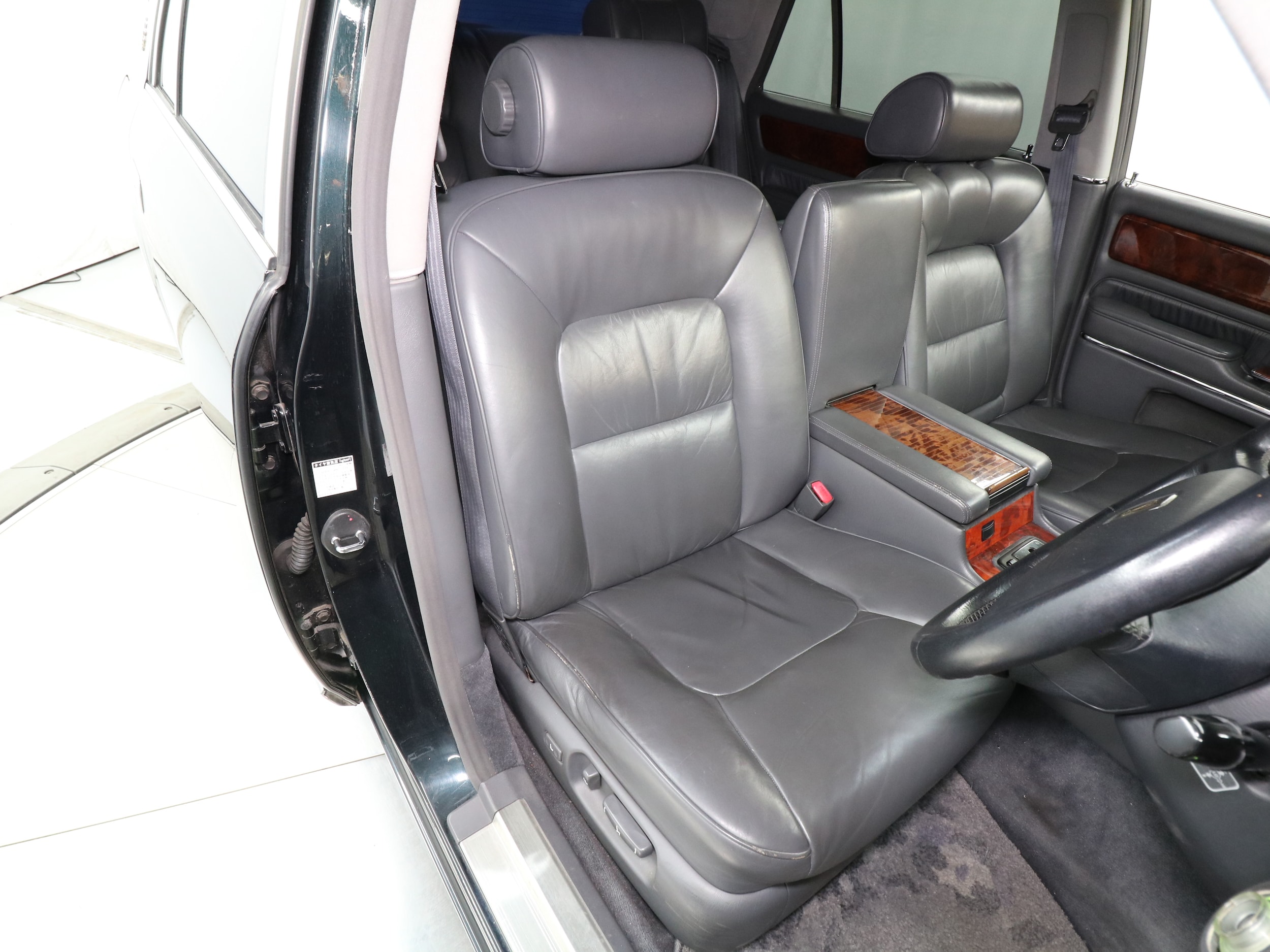 1997 Toyota Century 17