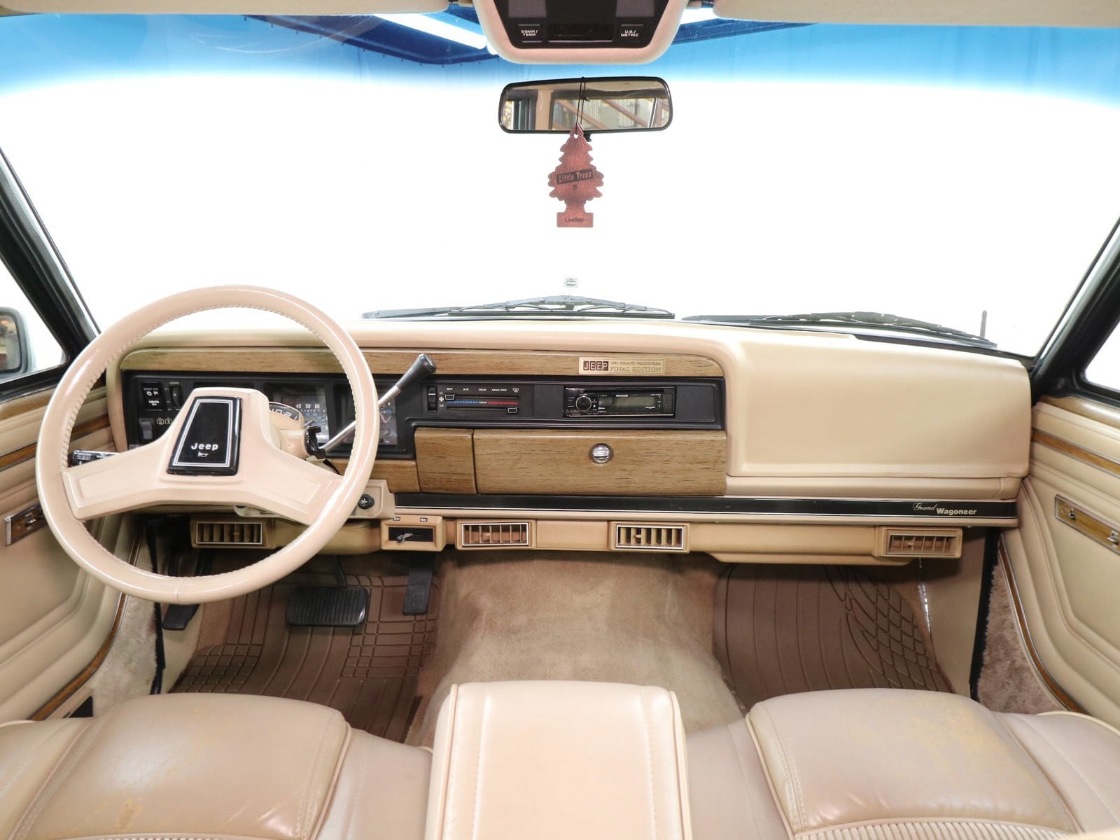 1991 Jeep Grand Wagoneer 47