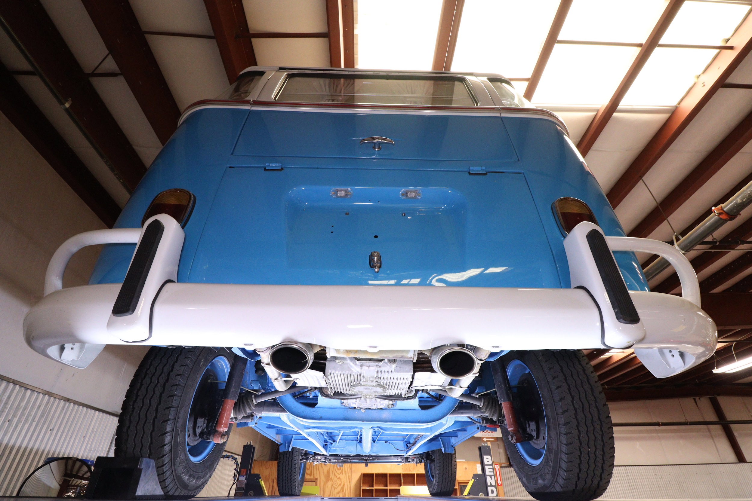 1972 Volkswagen Bus 37