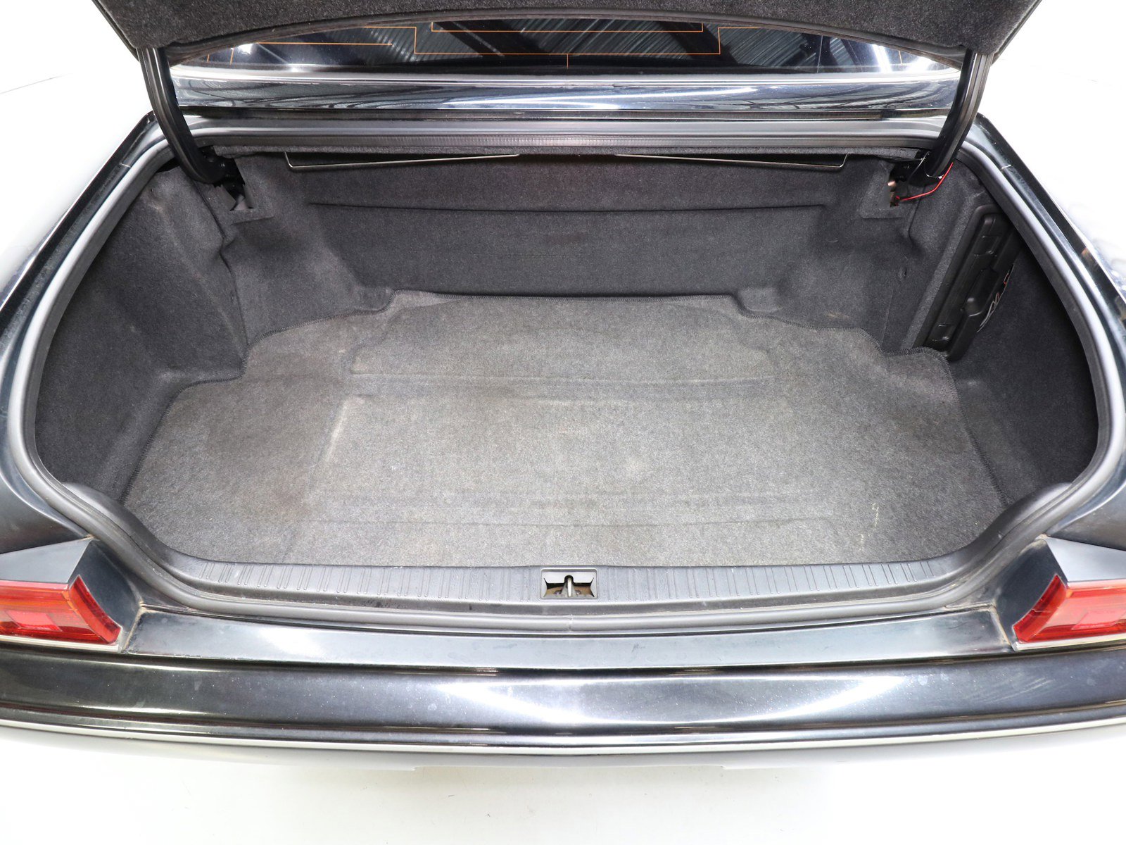 1997 Toyota Century 29