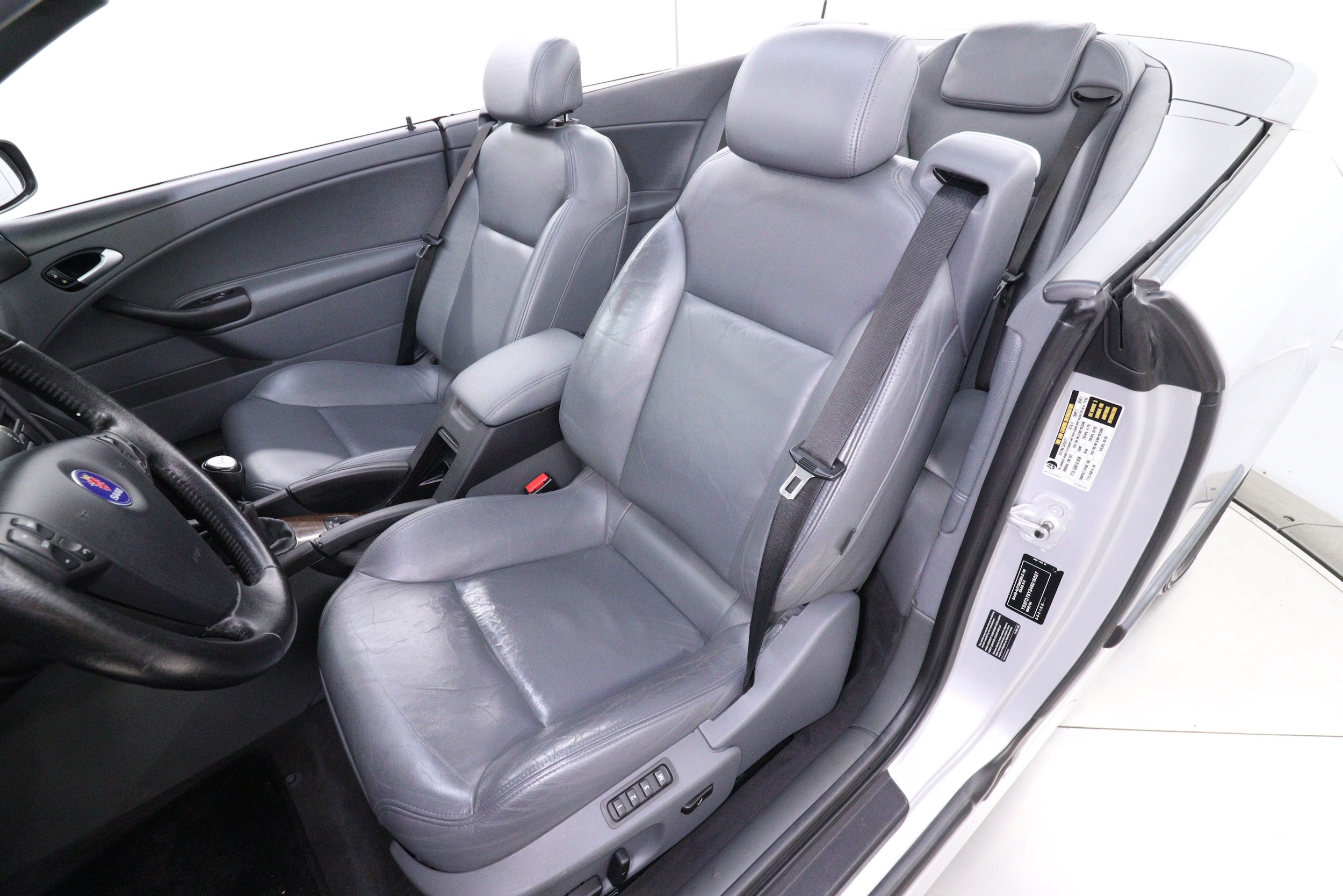 2004 Saab 2.0T 9-3 23