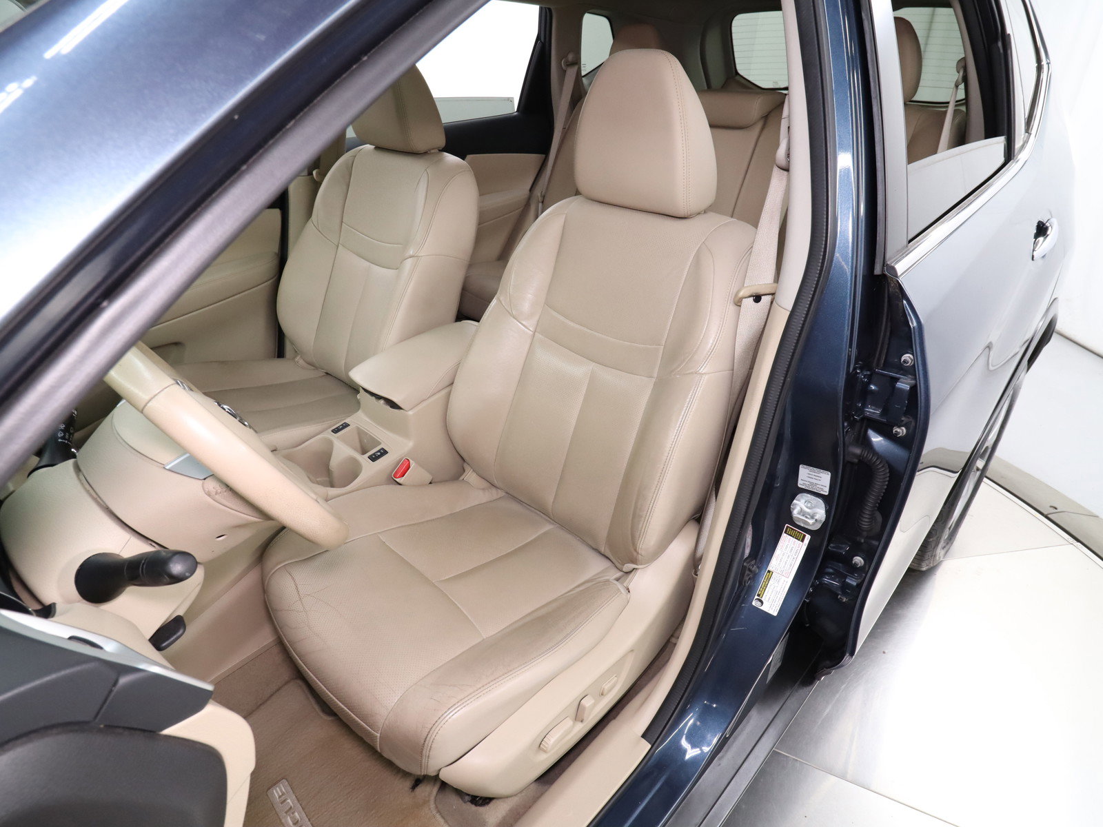 2014 Nissan Rogue 16