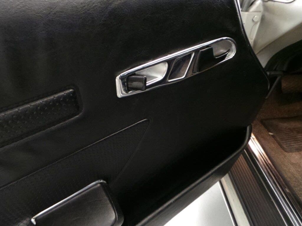 1982 Mercedes-Benz 380 SL 23