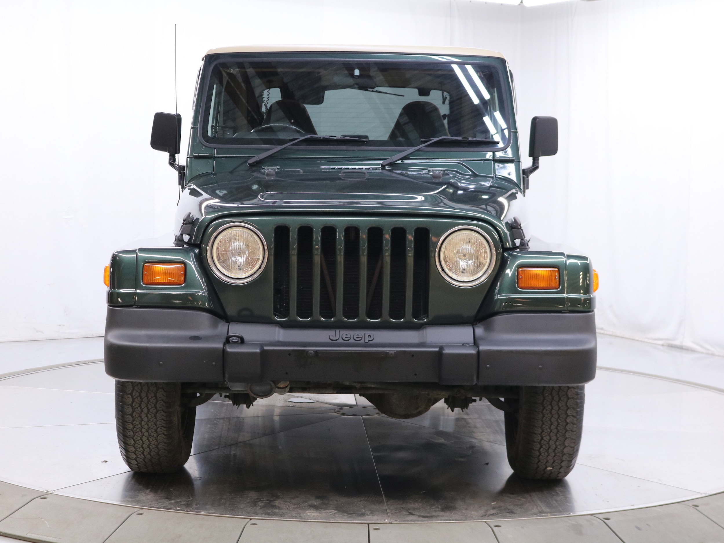 1999 Jeep Wrangler 3