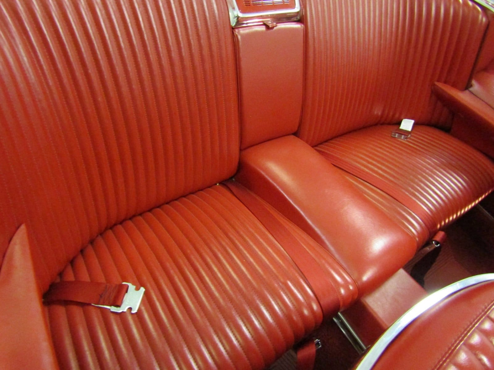 1965 Ford Thunderbird 25