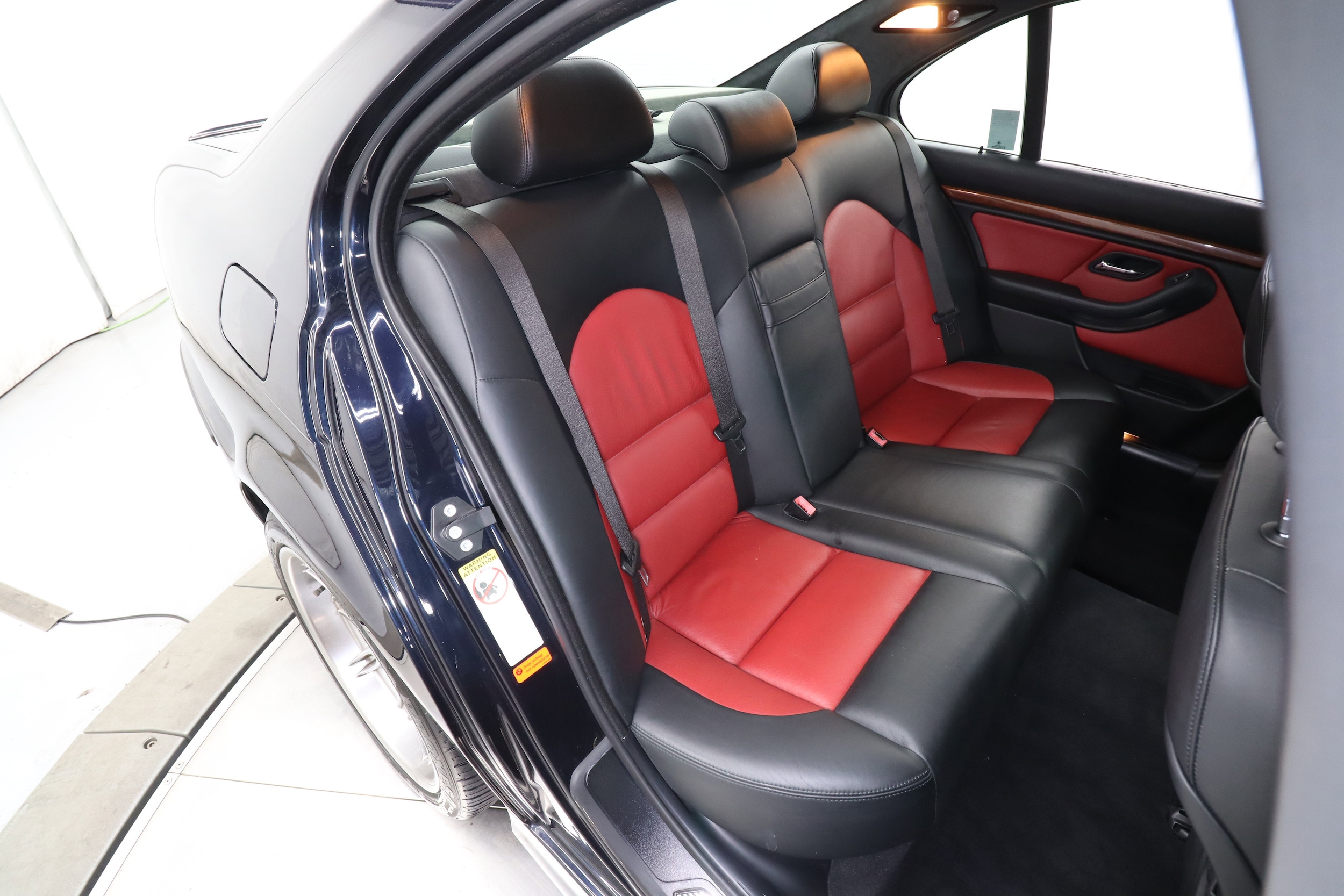 2001 BMW M5 22