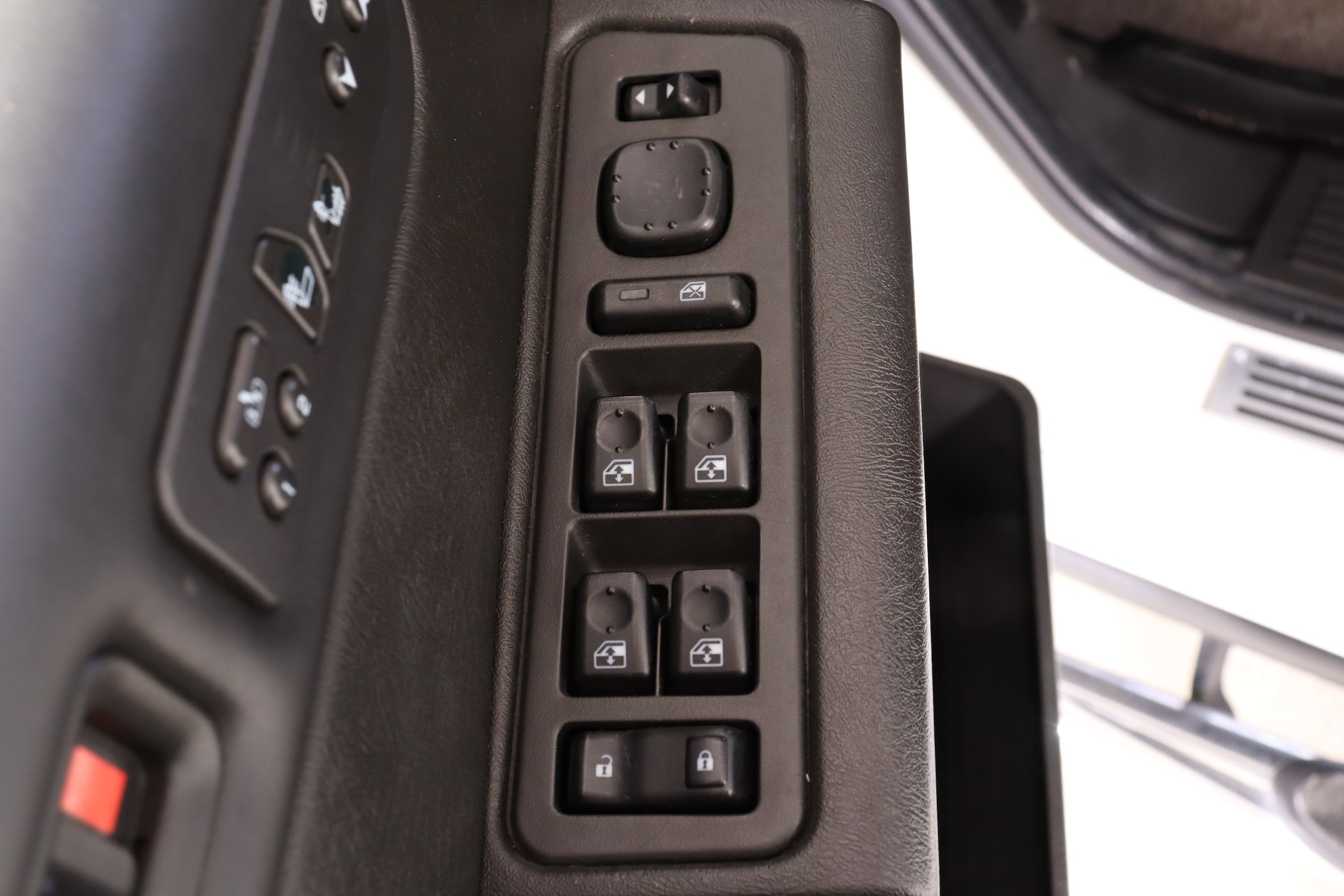 2005 HUMMER H2 58