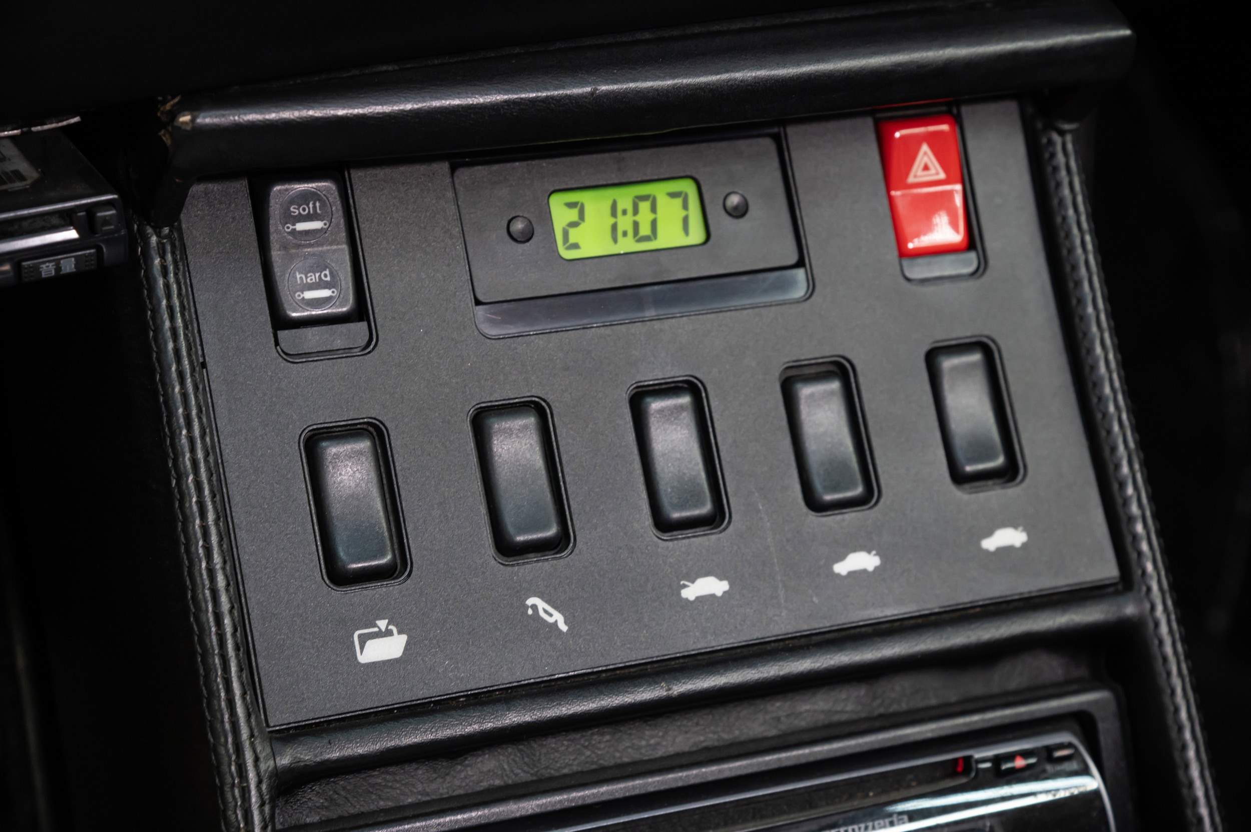1991 Ferrari Mondial 137