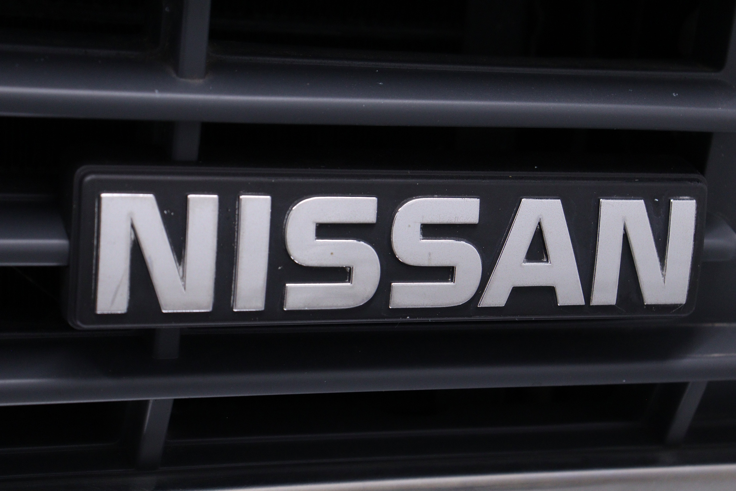1985 Nissan 720 44