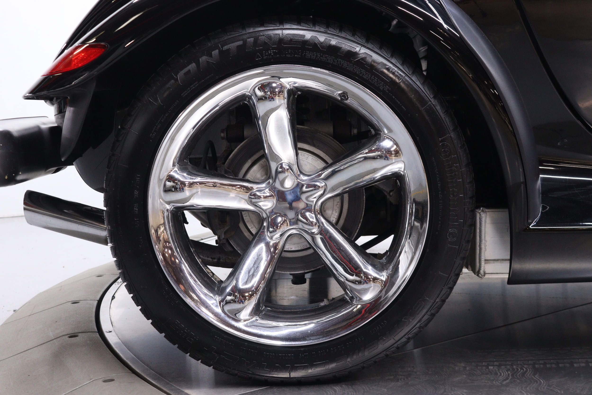 1999 Plymouth Prowler 26