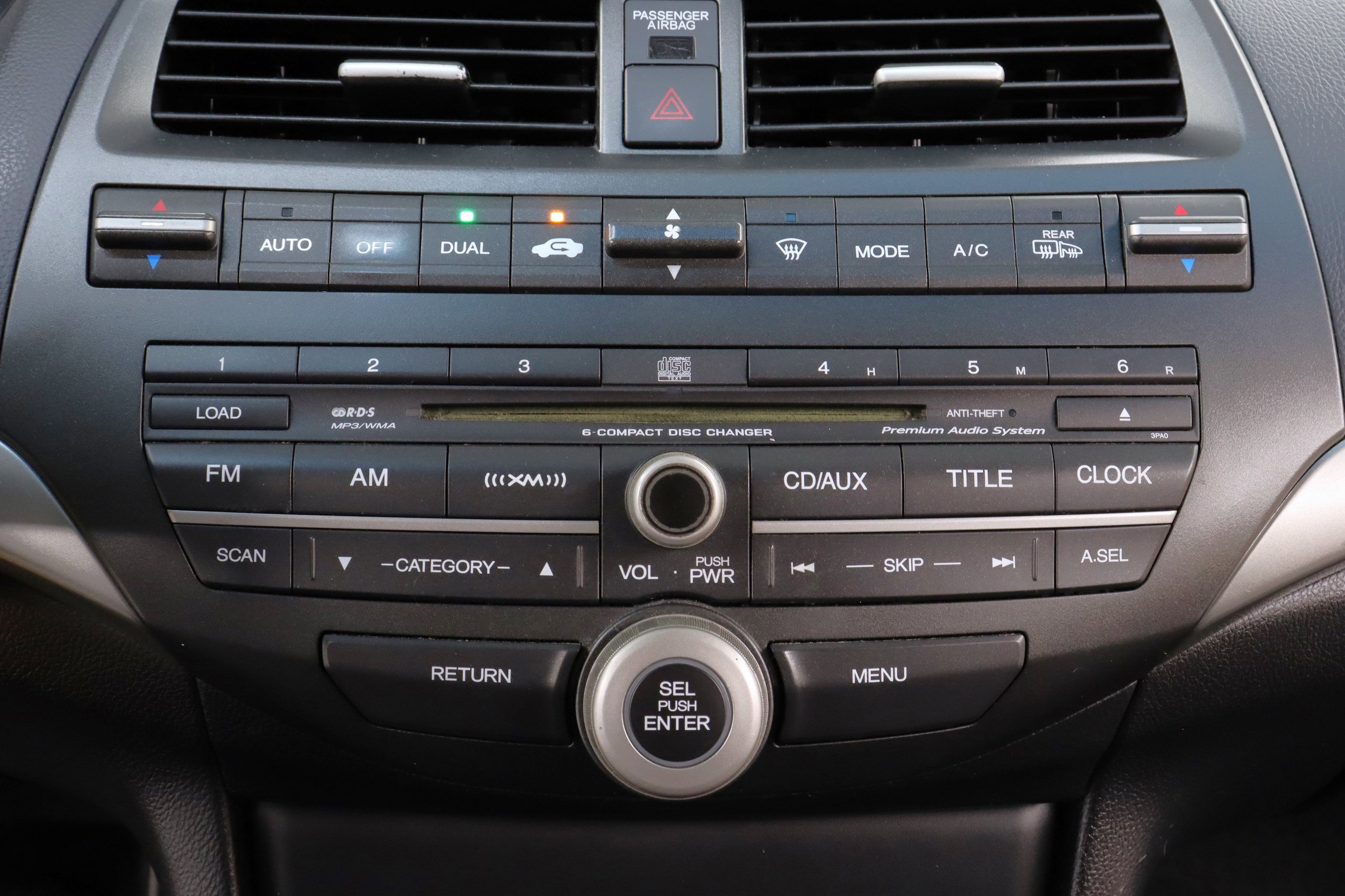 2009 Honda Accord Sdn 13