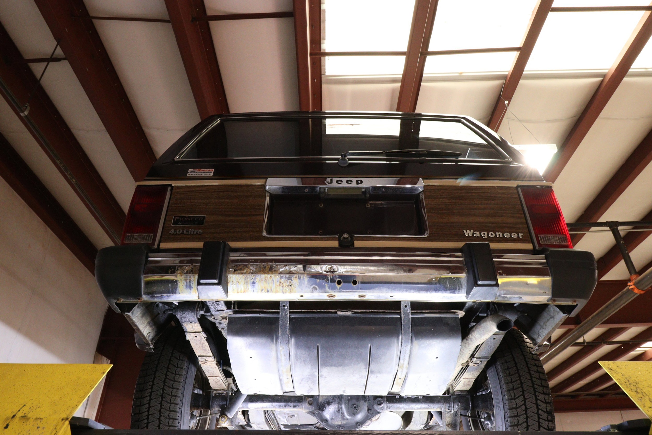 1989 Jeep Wagoneer Limited 37