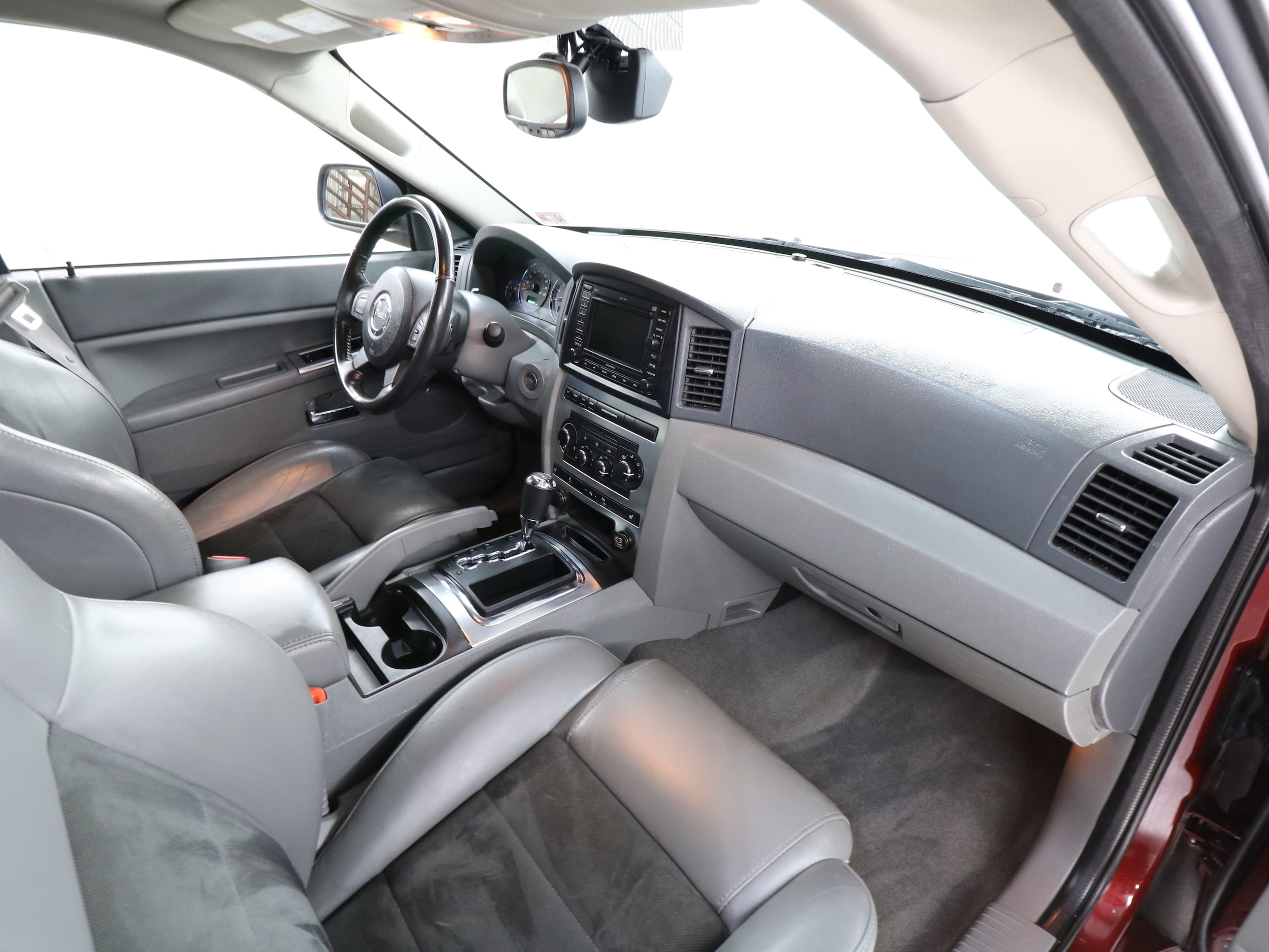 2007 Jeep Grand Cherokee 16