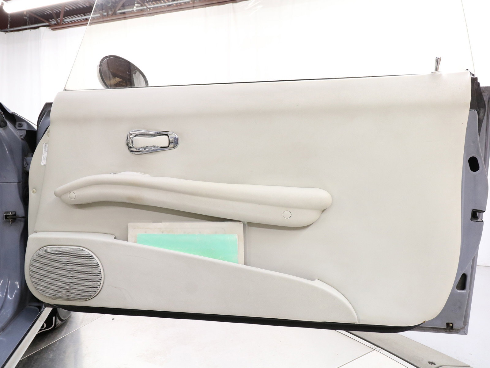 1991 Nissan Figaro 26