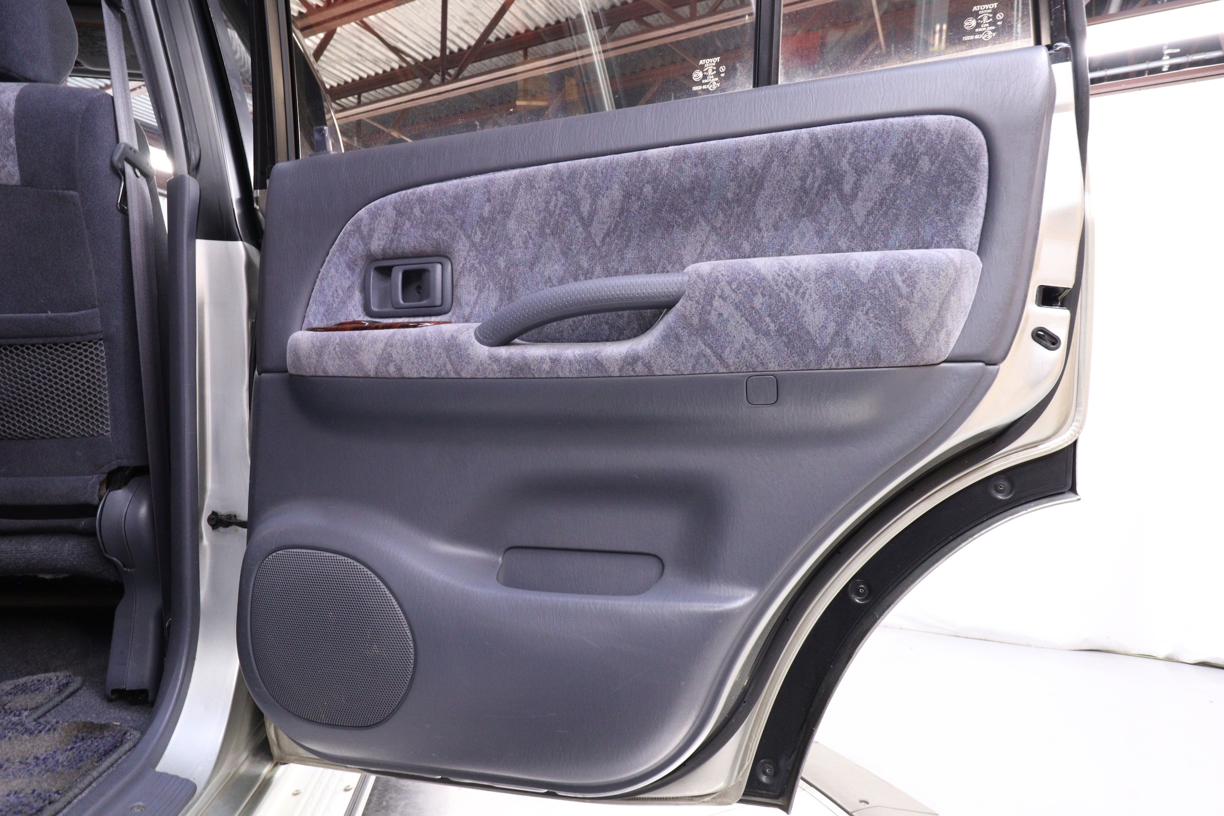 1999 Toyota Land Cruiser LHD 26