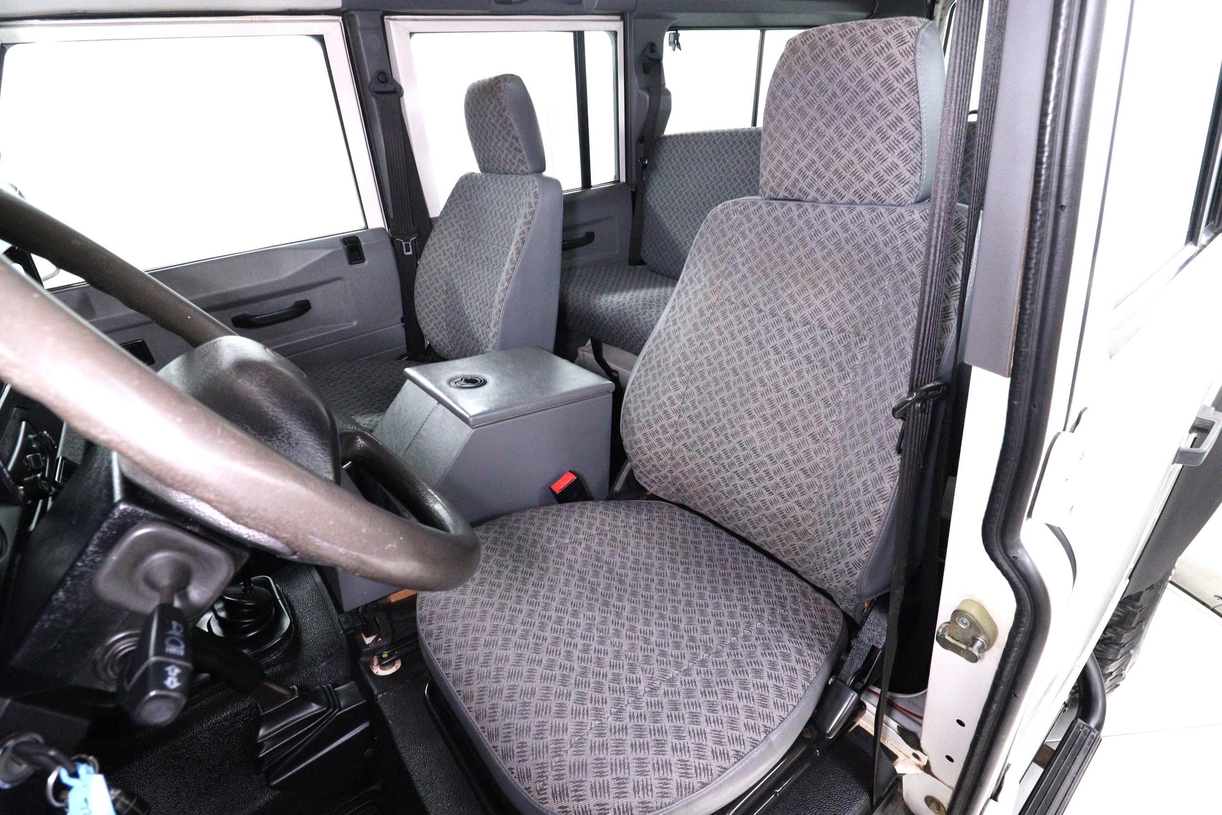 2001 Land Rover Defender 18