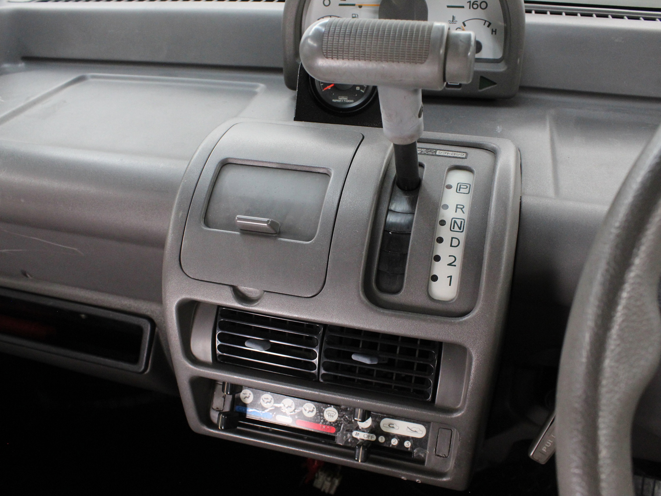 1989 Nissan S-Cargo 15