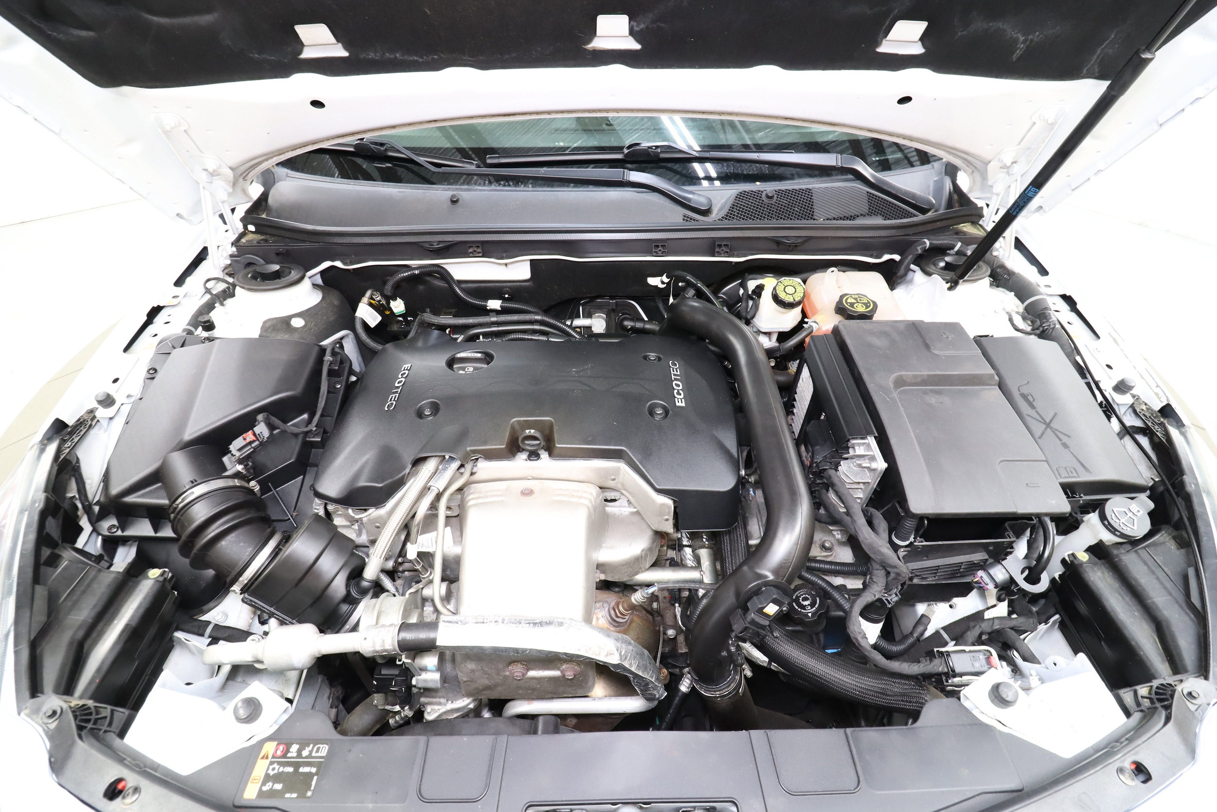 2017 Buick Regal 25