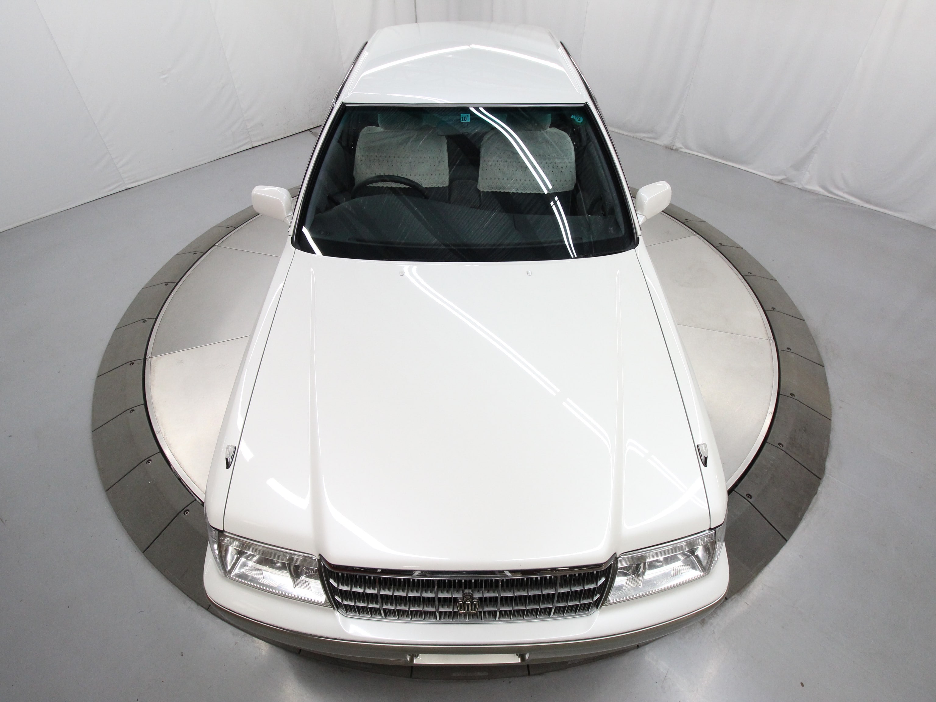 1997 Toyota Crown 39