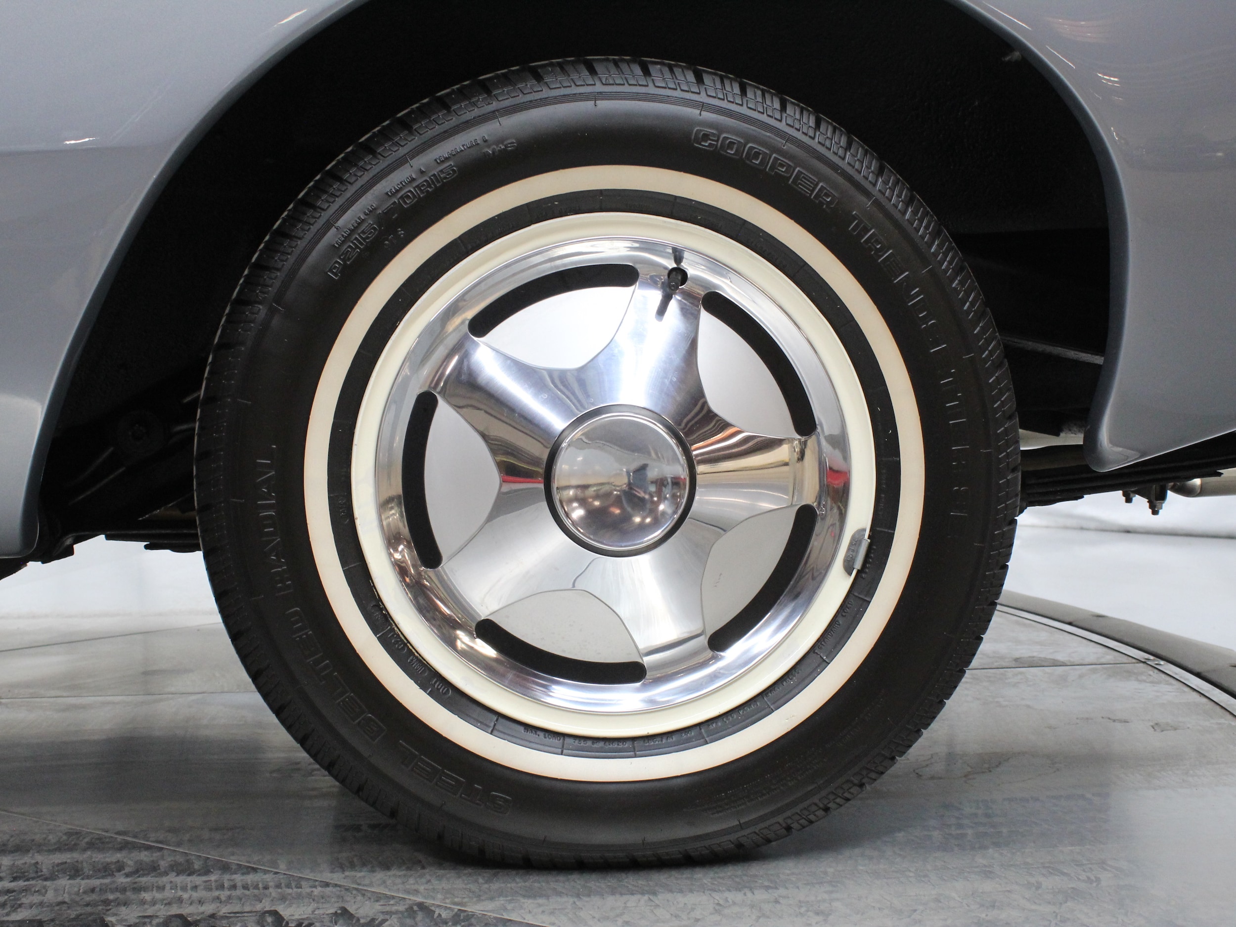 1964 Studebaker Avanti 28