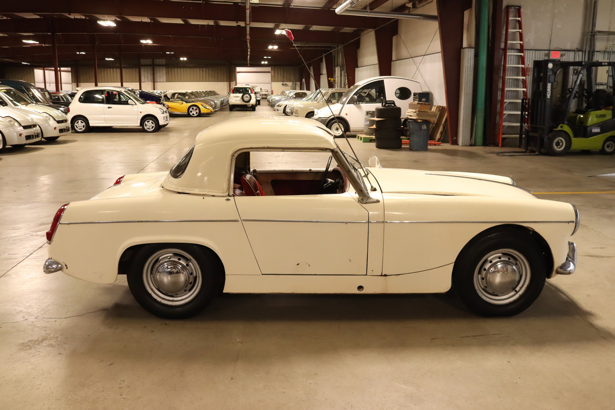 1967 MG Midget 9