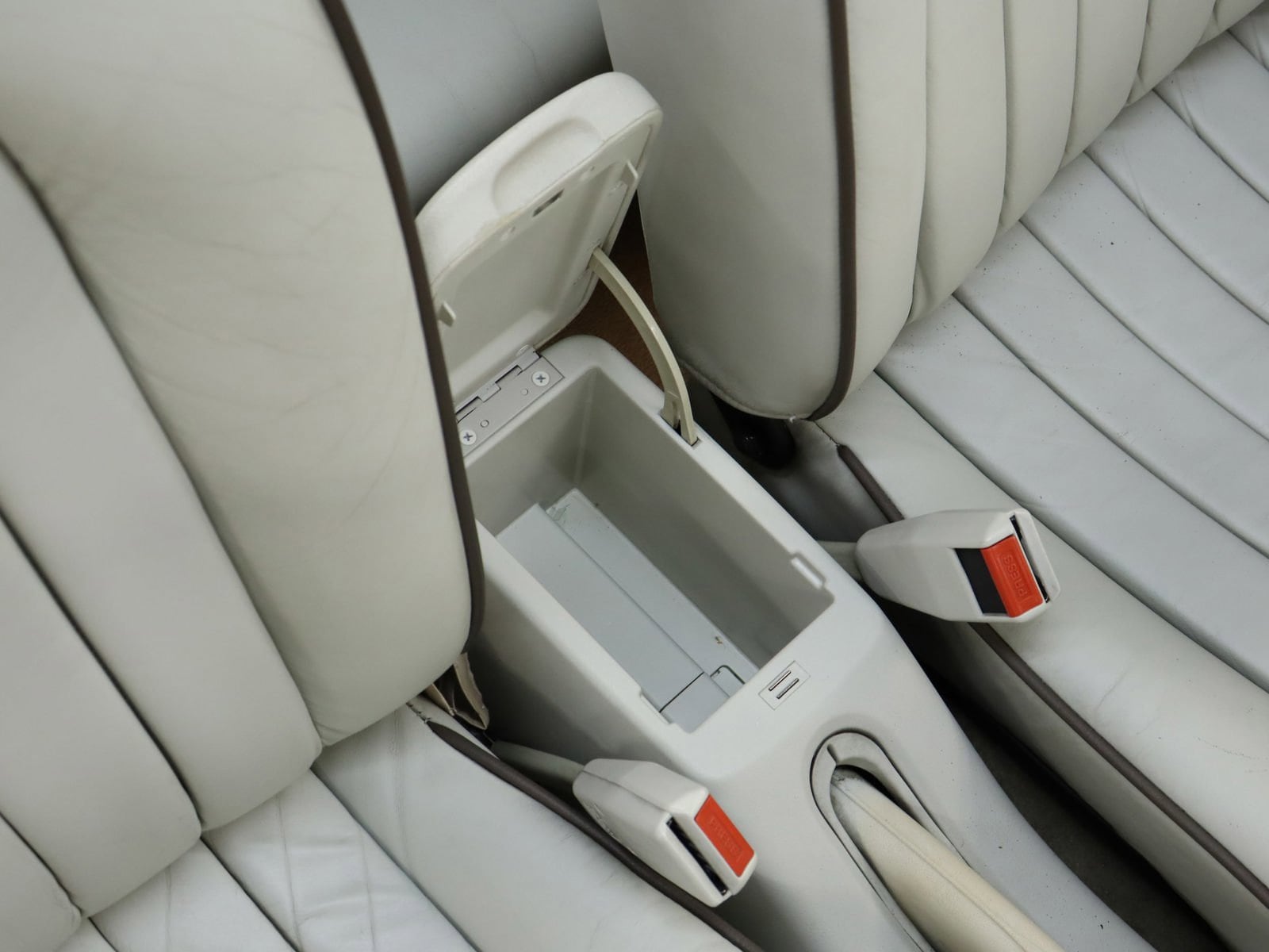 1991 Nissan Figaro 44