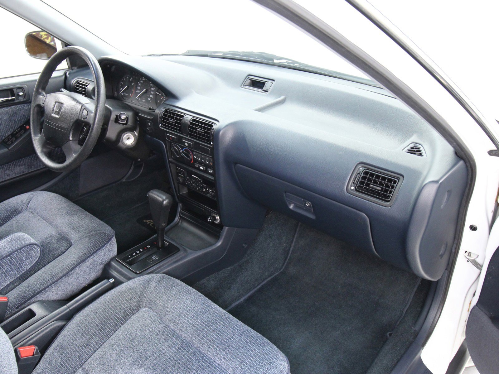 1993 Honda Accord 15