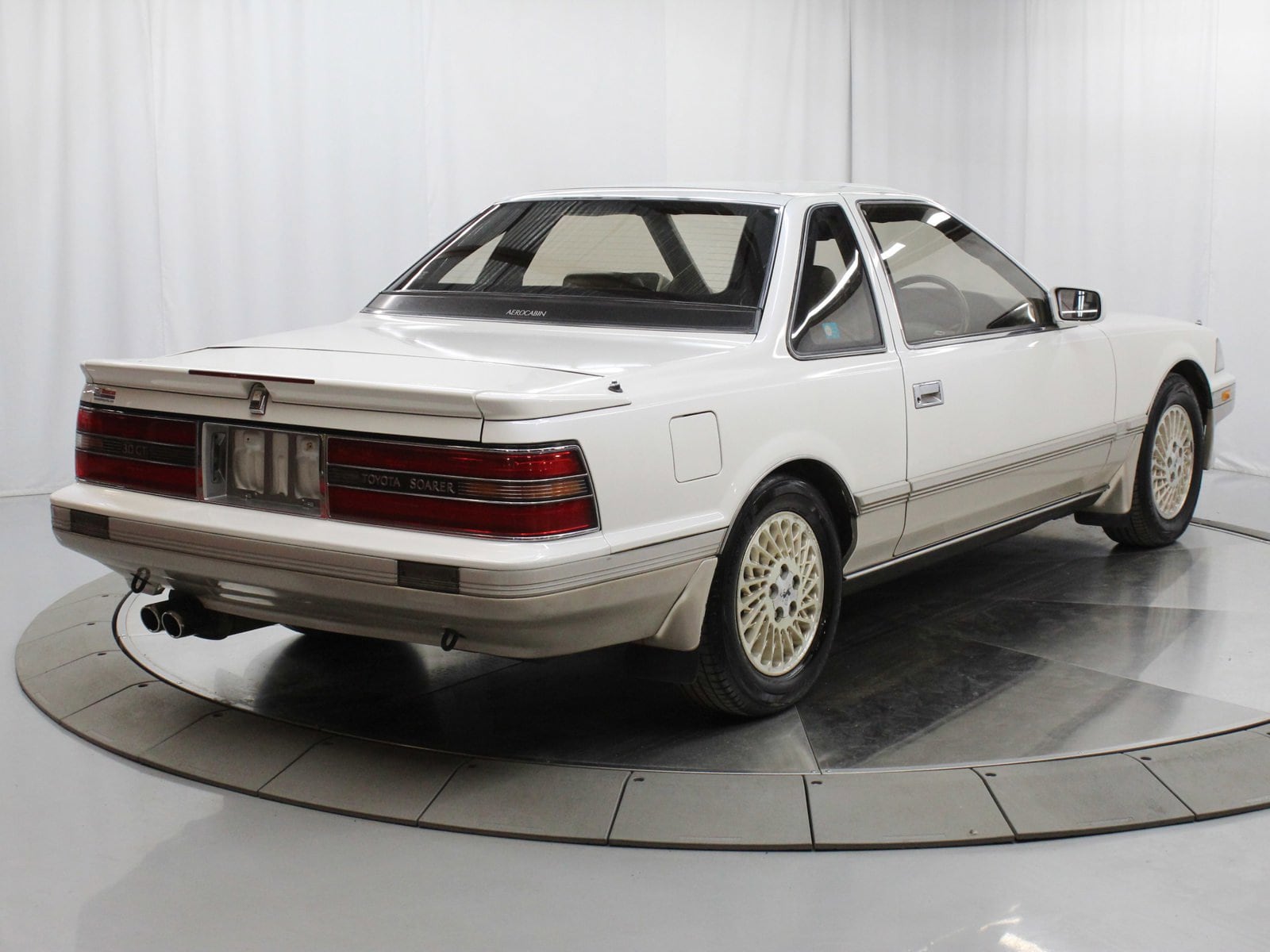 1989 Toyota Soarer 7