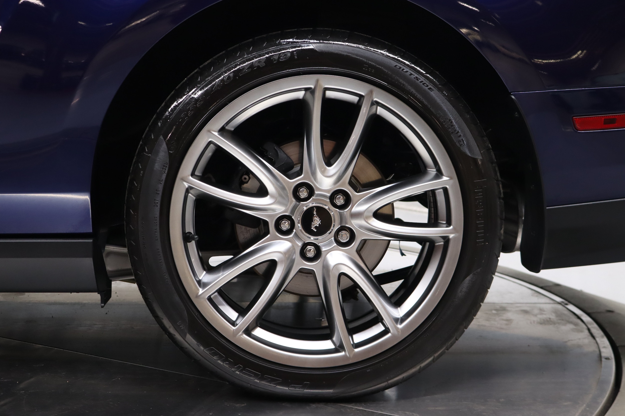 2011 Ford Mustang 35