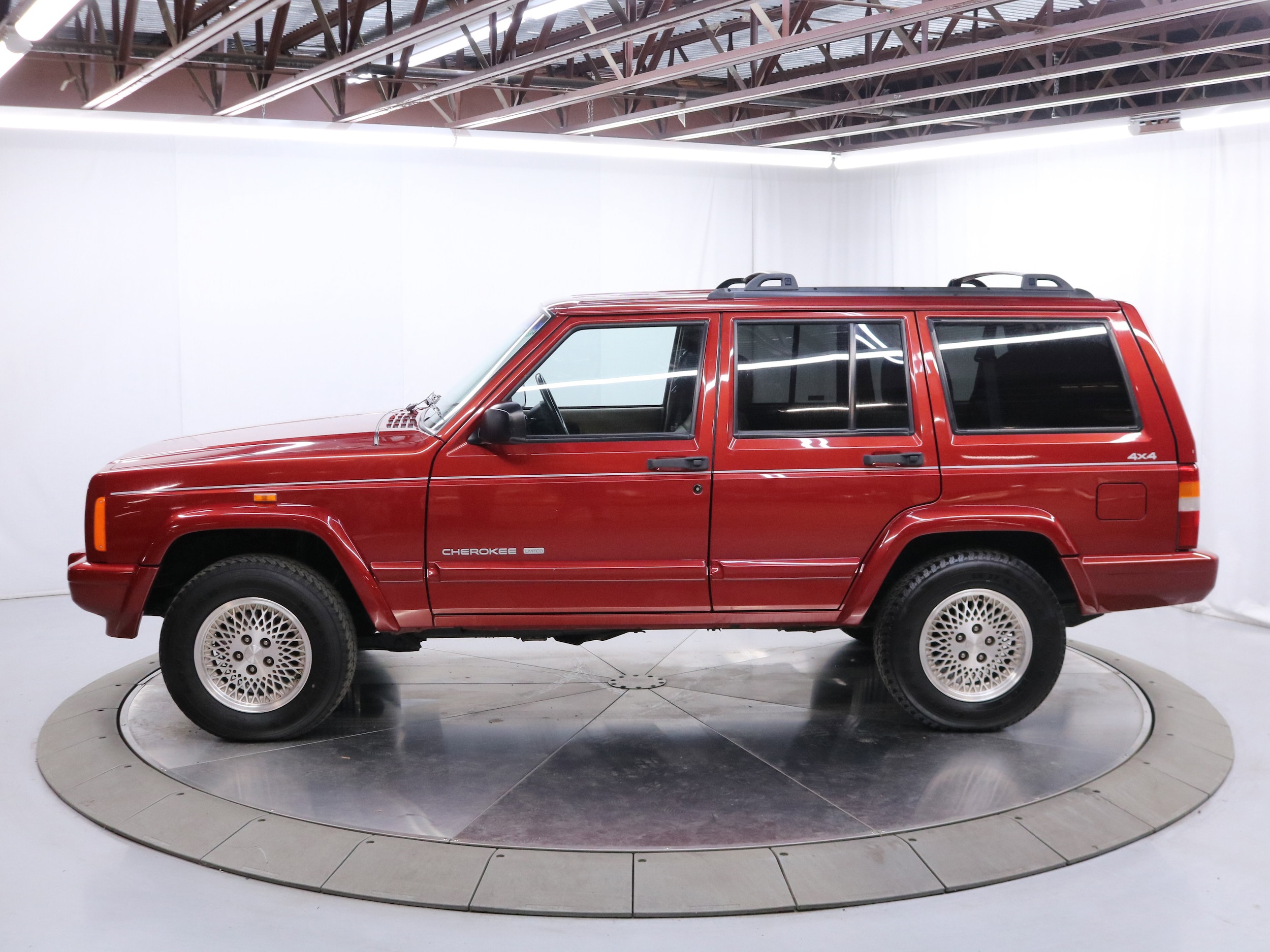 2000 Jeep Cherokee 4