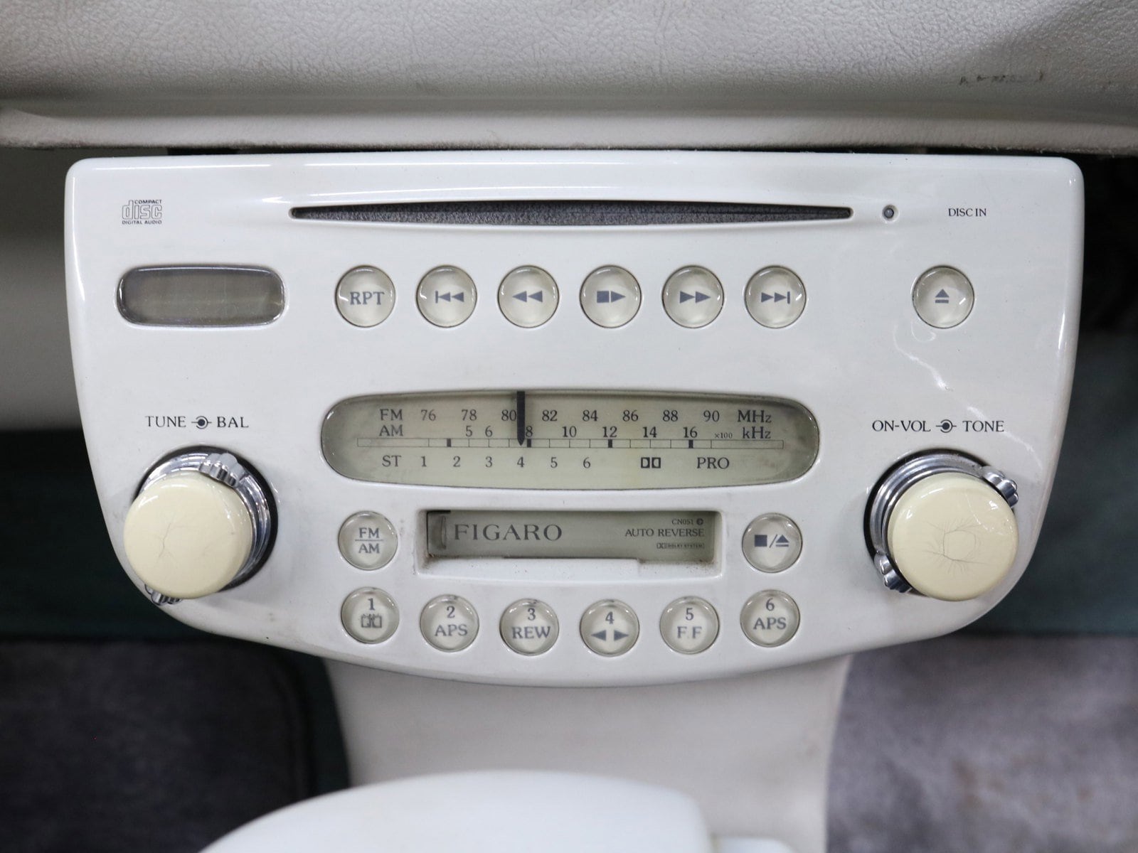 1991 Nissan Figaro 14