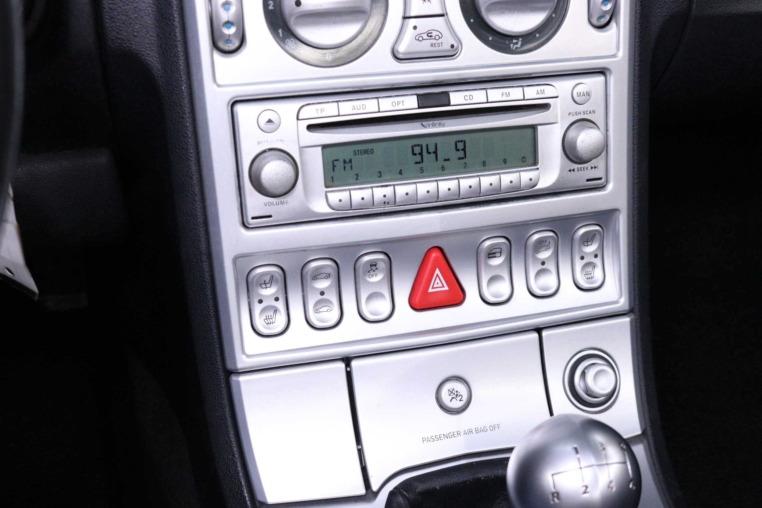 2005 Chrysler Crossfire 20
