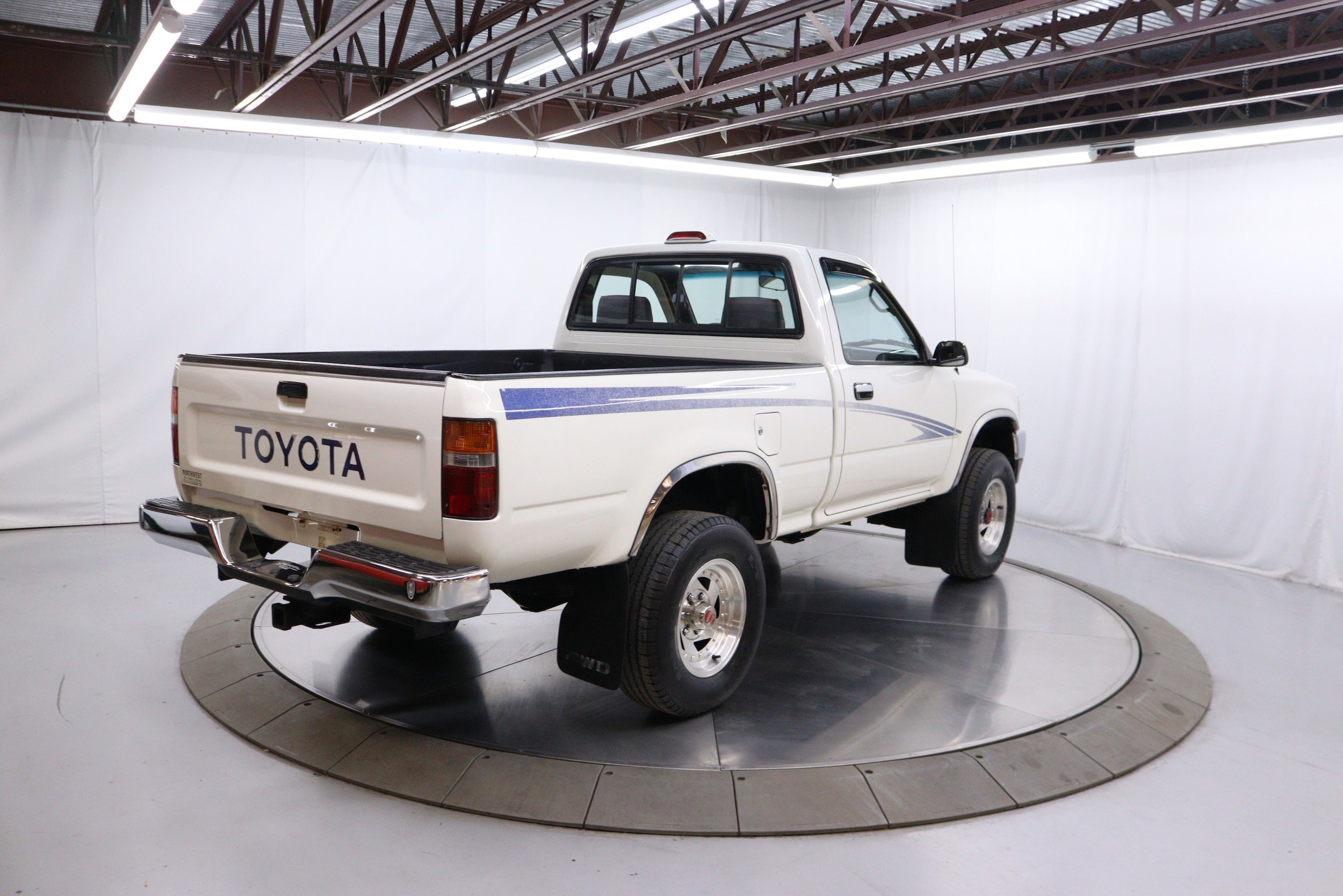 1994 Toyota Pickup 7