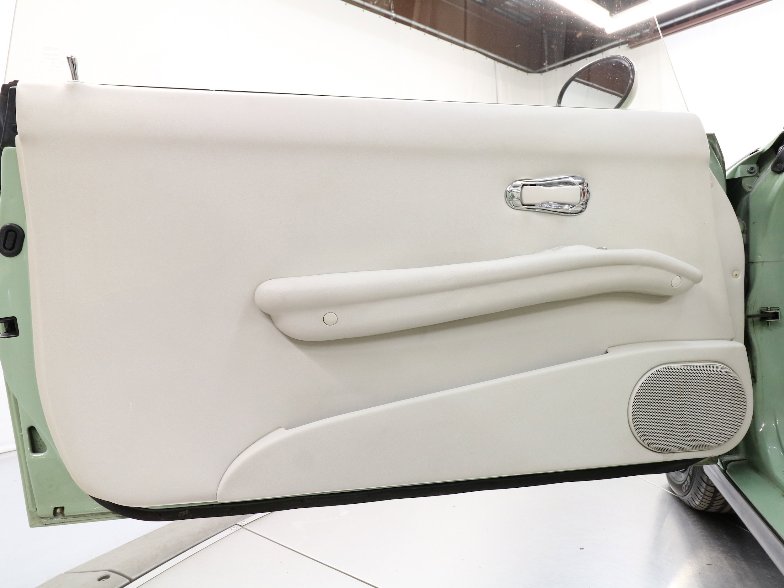 1991 Nissan Figaro 23