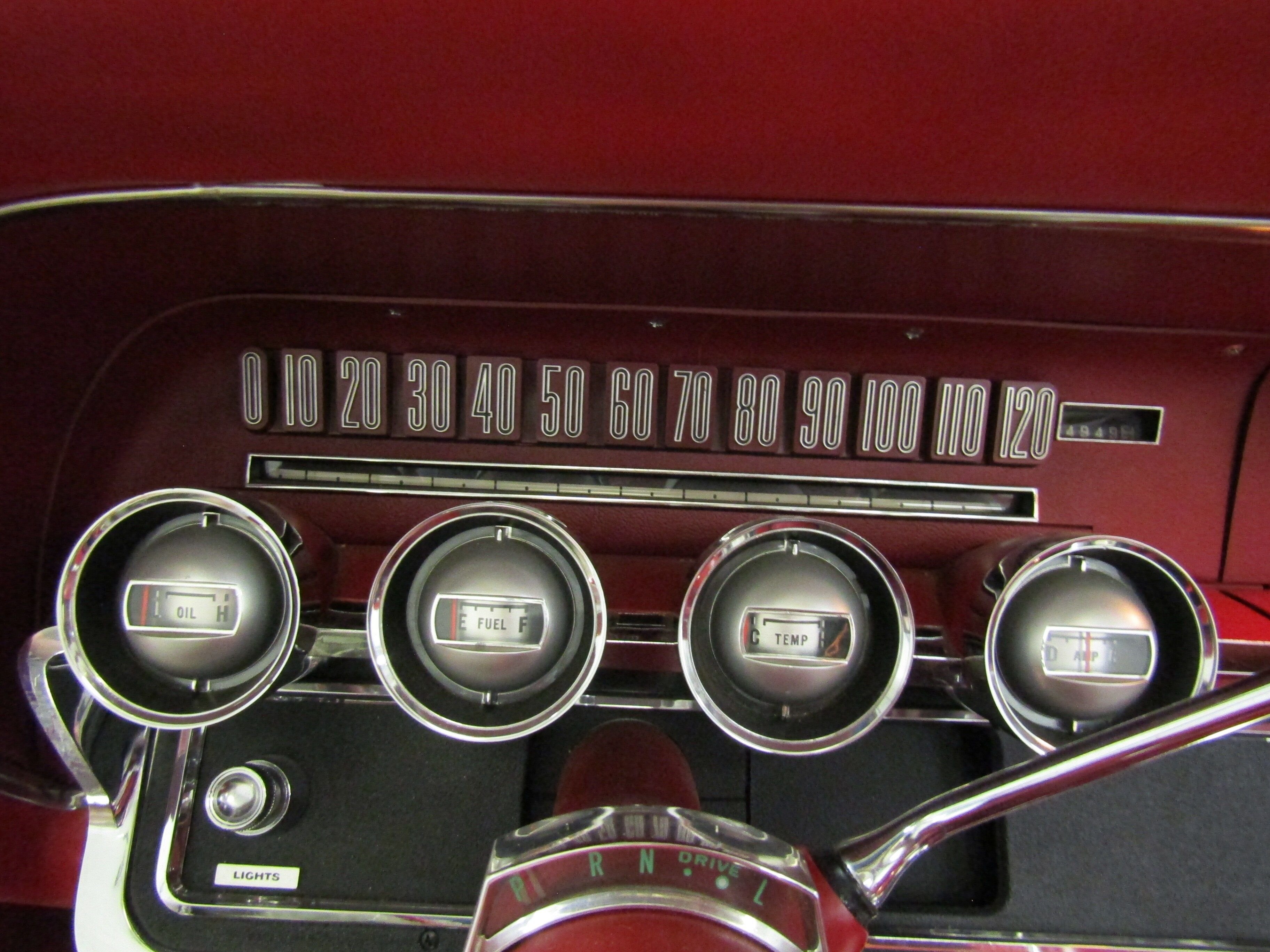 1965 Ford Thunderbird 26