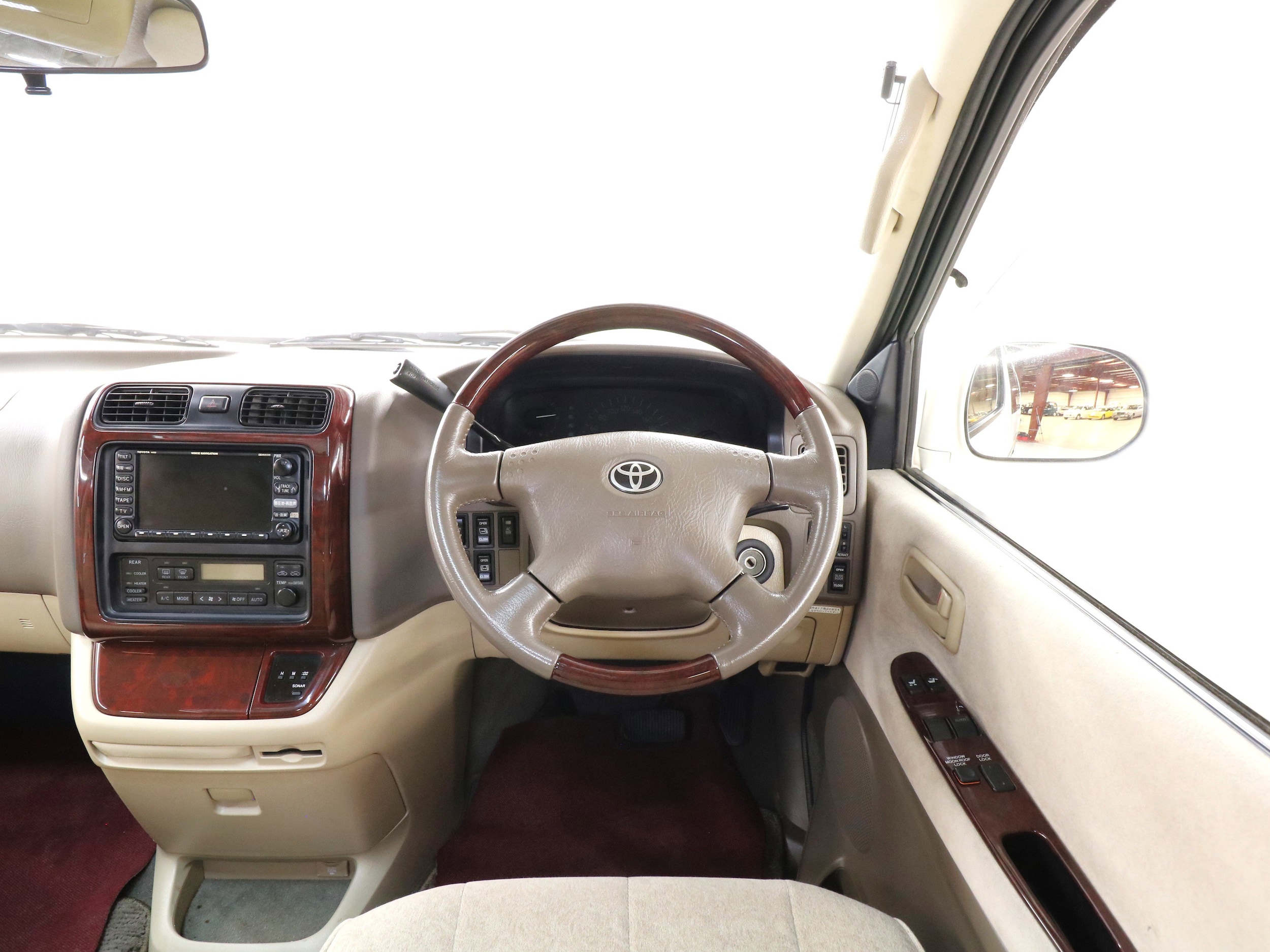 1999 Toyota Grand HiAce 12