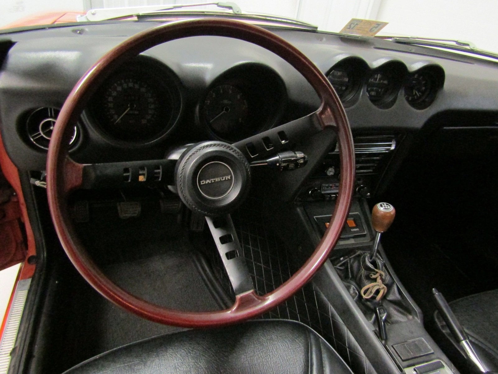 1972 Datsun 240Z 13