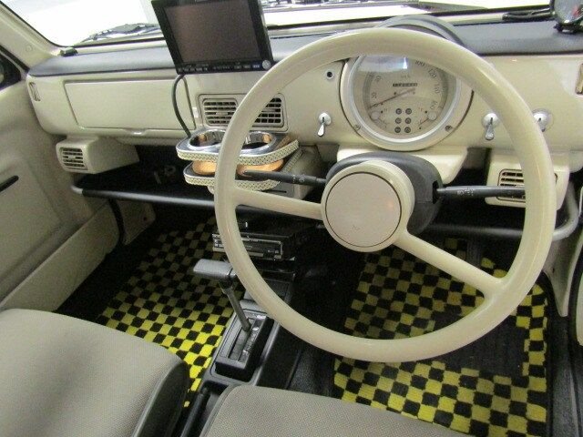 1989 Nissan Pao 15