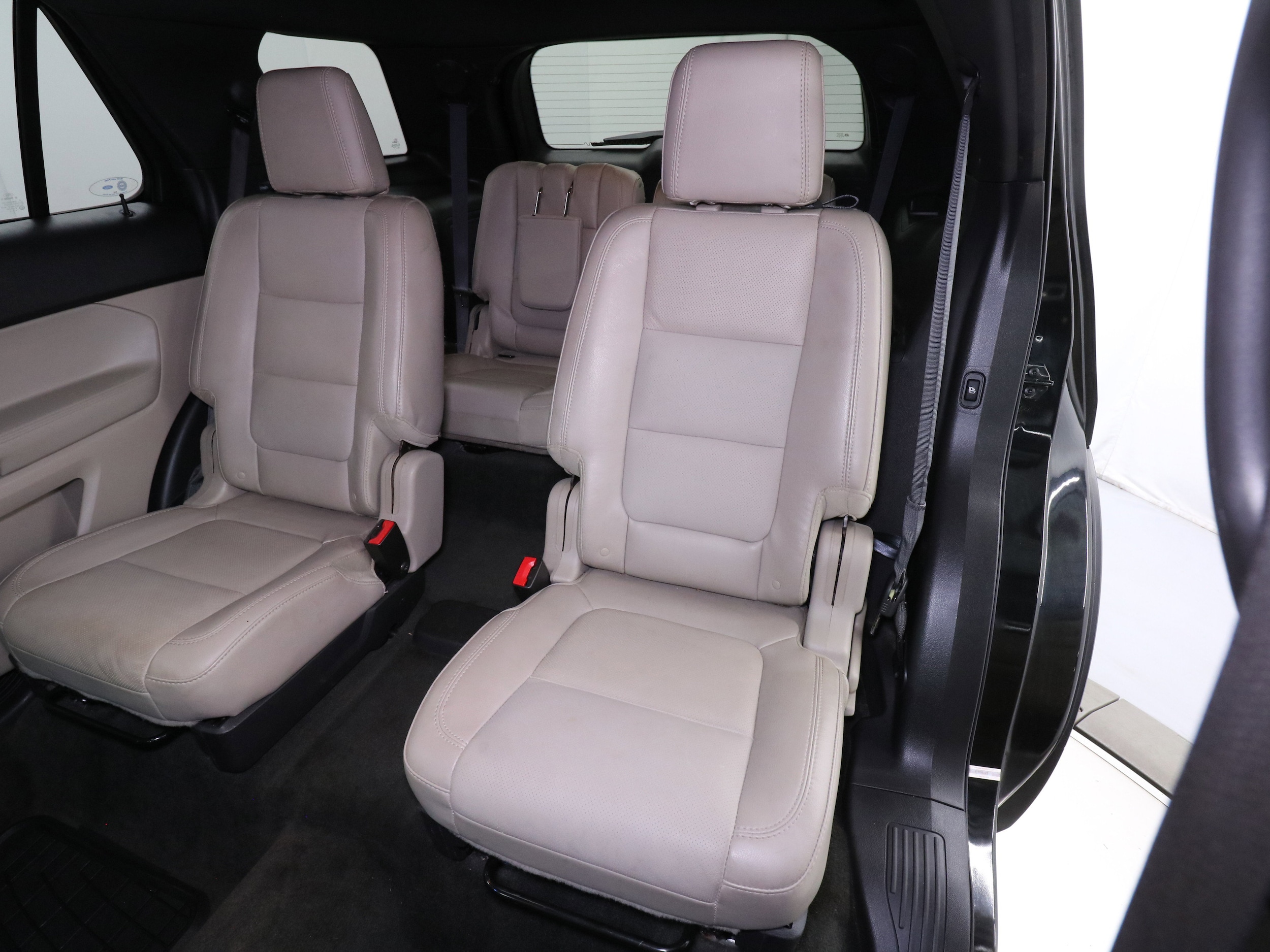 2015 Ford Explorer 19