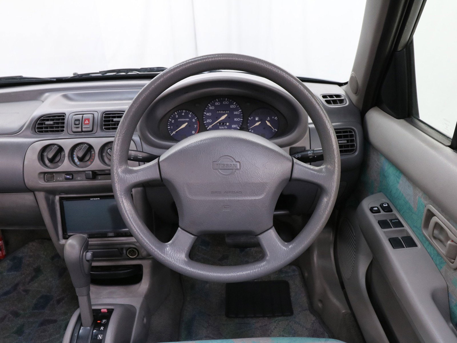 1998 Nissan March 14