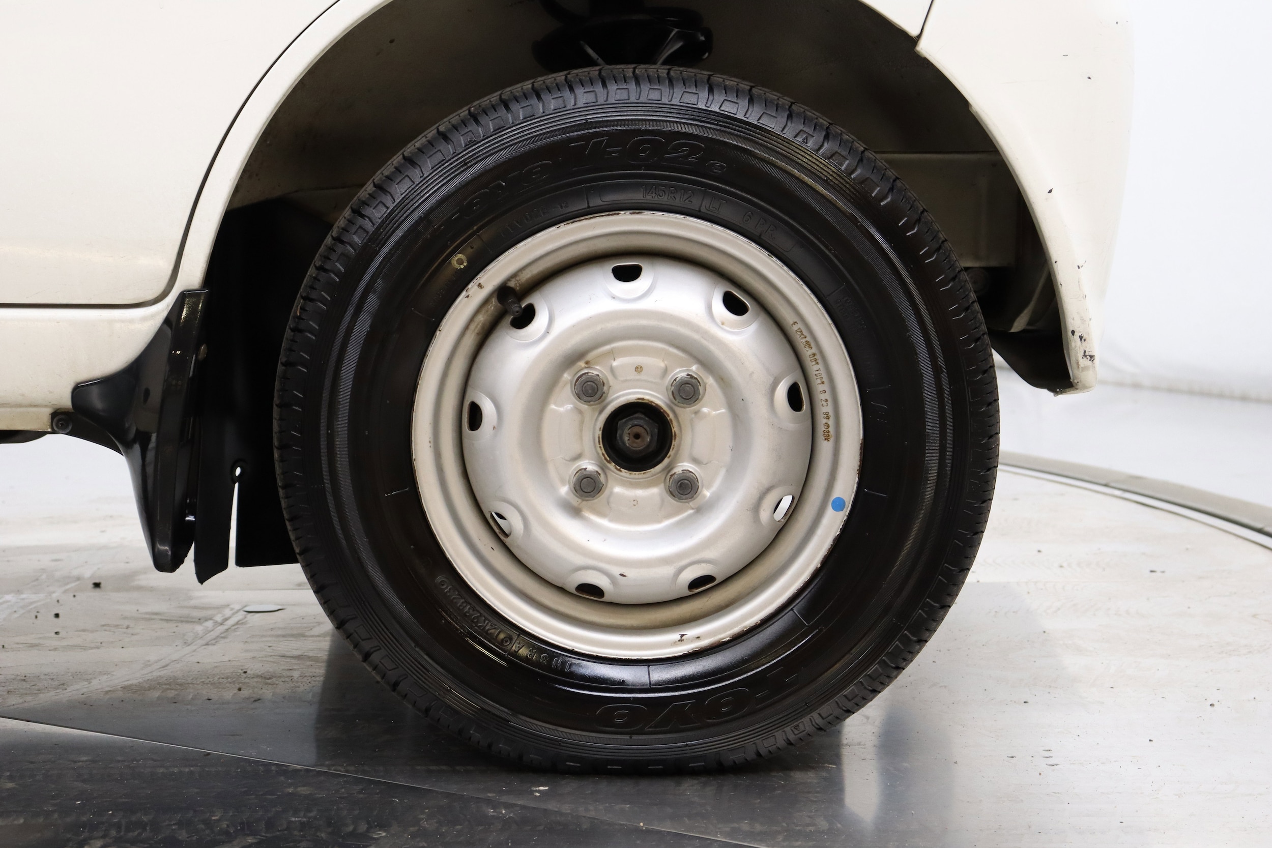 1999 Suzuki Carry 25