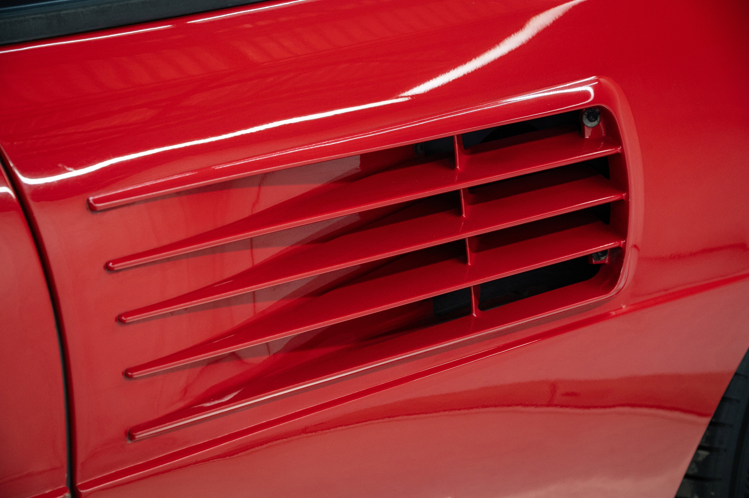 1991 Ferrari Mondial 93