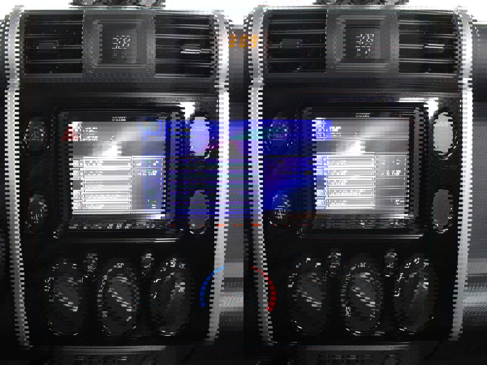 2011 Toyota FJ Cruiser 13