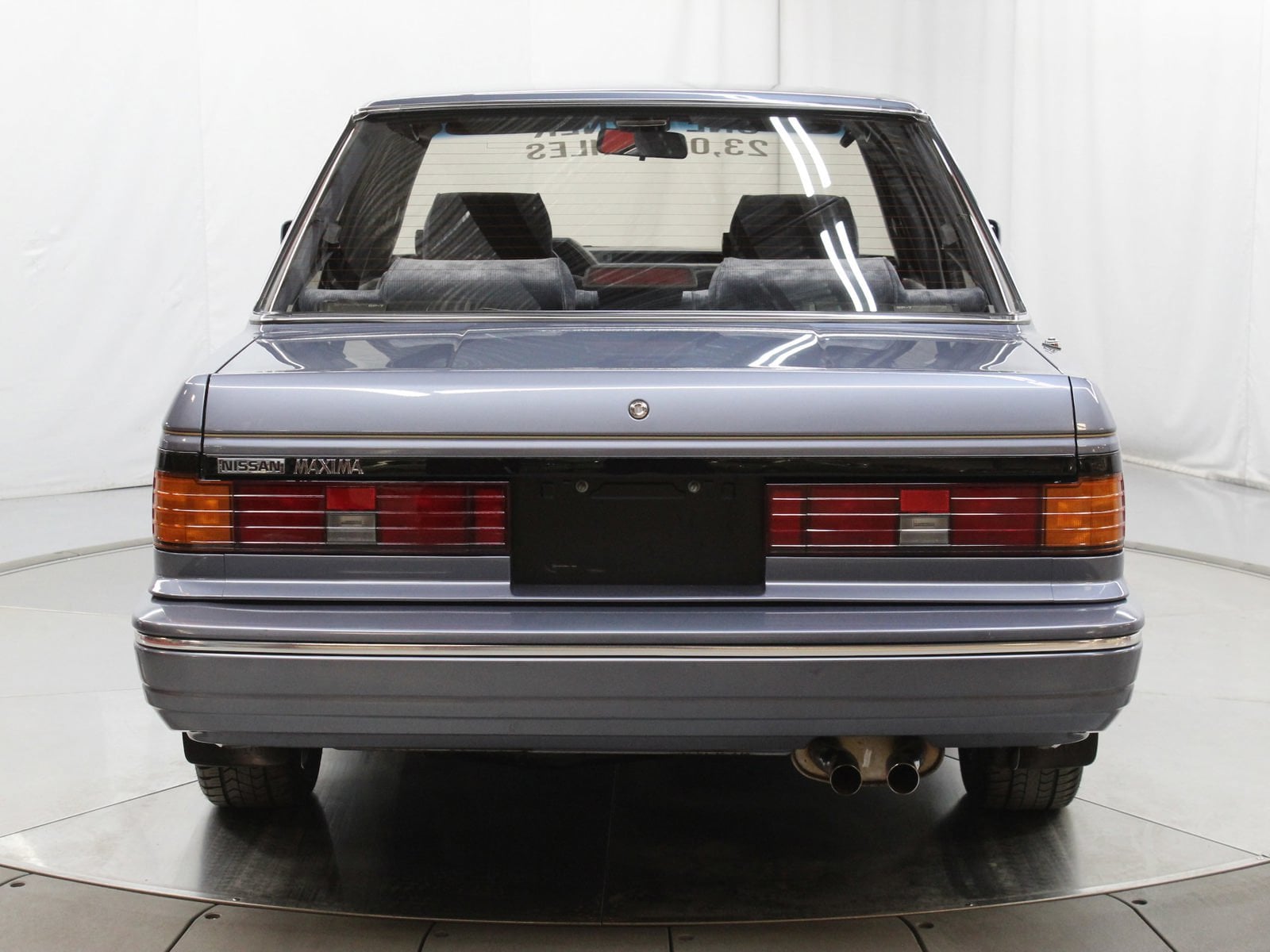 1987 Nissan Maxima 14