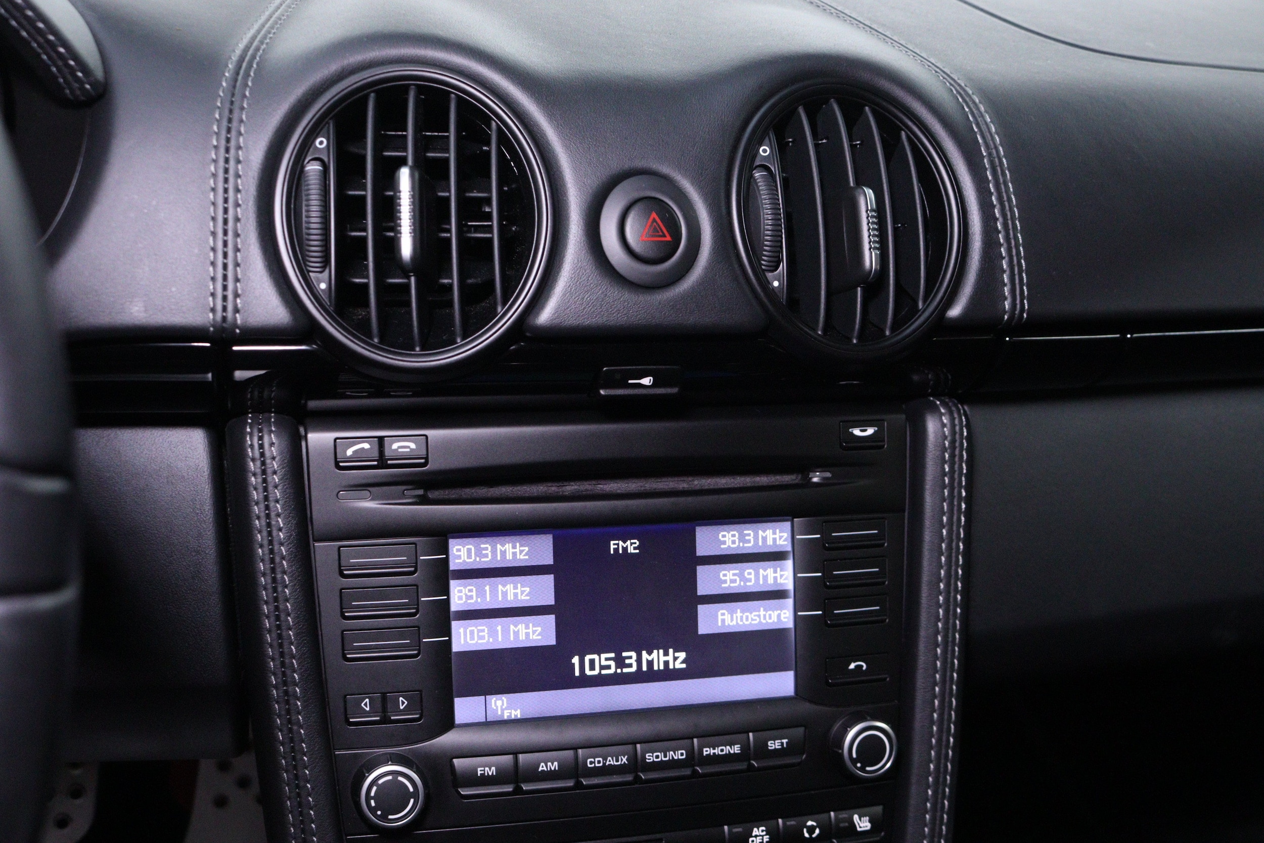 2011 Porsche Cayman 13