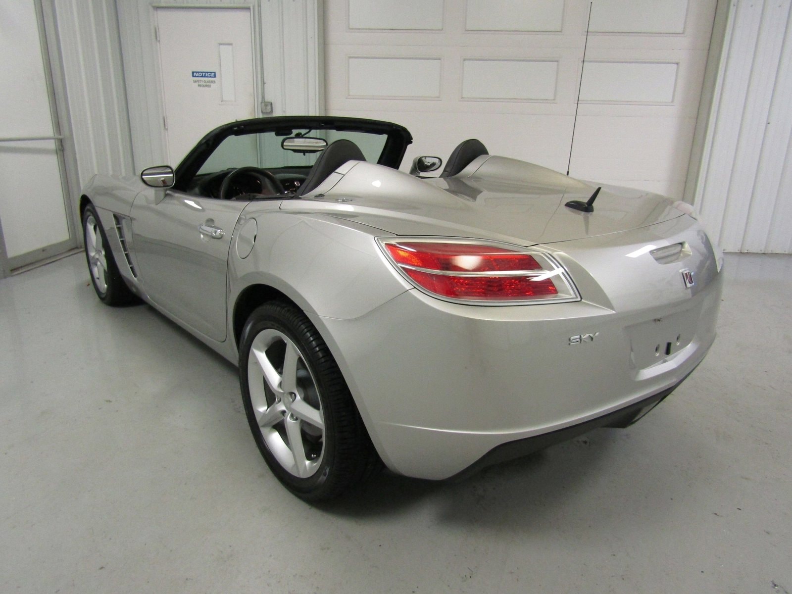 2007 Saturn Sky 11