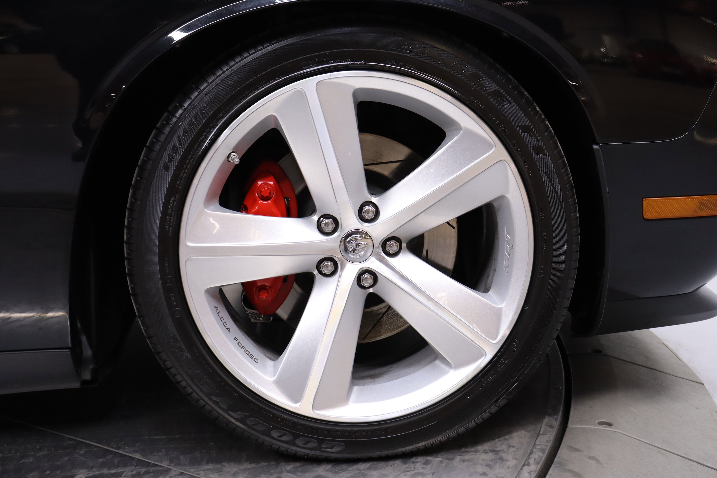 2010 Dodge Challenger 39