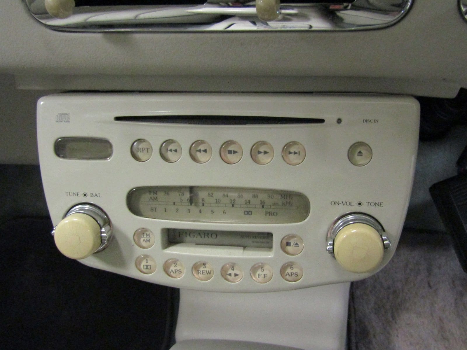 1991 Nissan Figaro 21