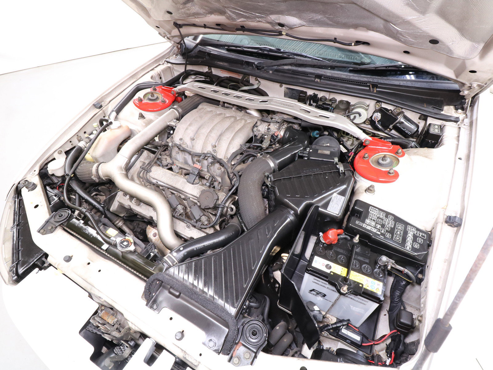 1998 Mitsubishi Legnum 26